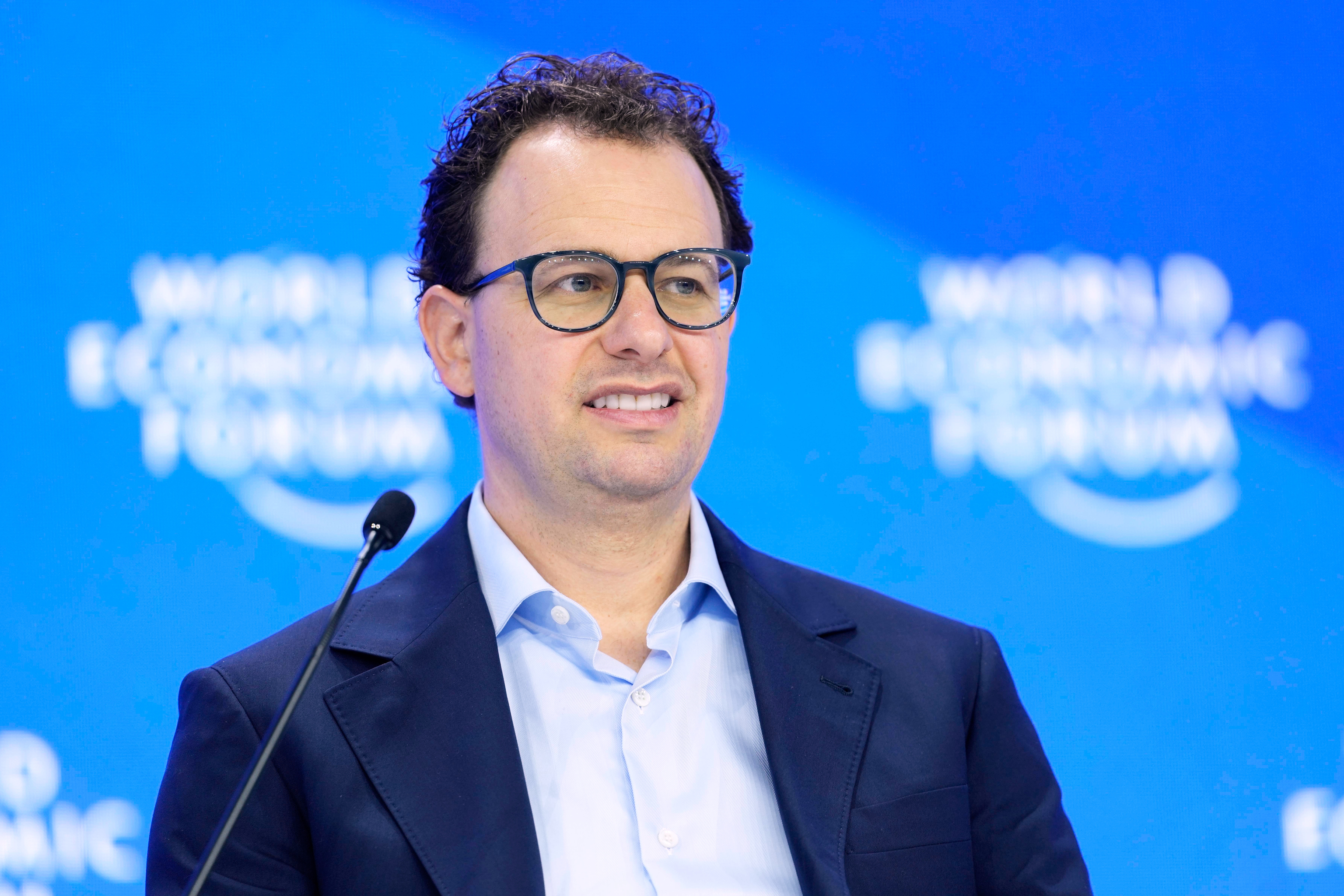 Pekín rechaza la petición del CEO de Anthropic para frenar el desarrollo de IA en China