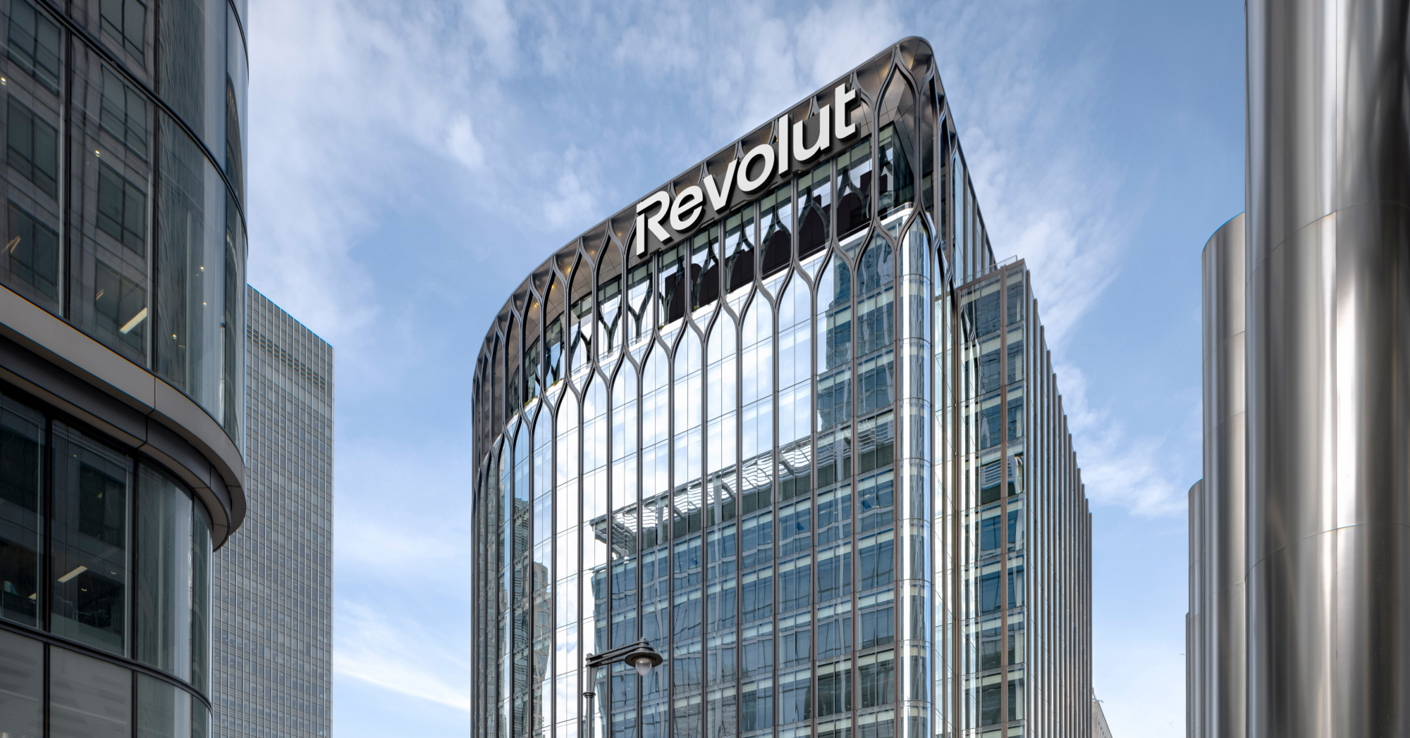 Fallo informático, hackeo, secuestro... Revolut confirma un incidente por suplantación de identidad que afecta a 680 clientes