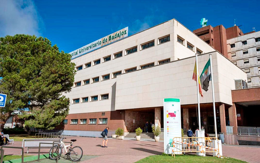 Condenadas dos enfermeras del Hospital Universitario de Badajoz por acceder sin permiso al historial clínico de una compañera