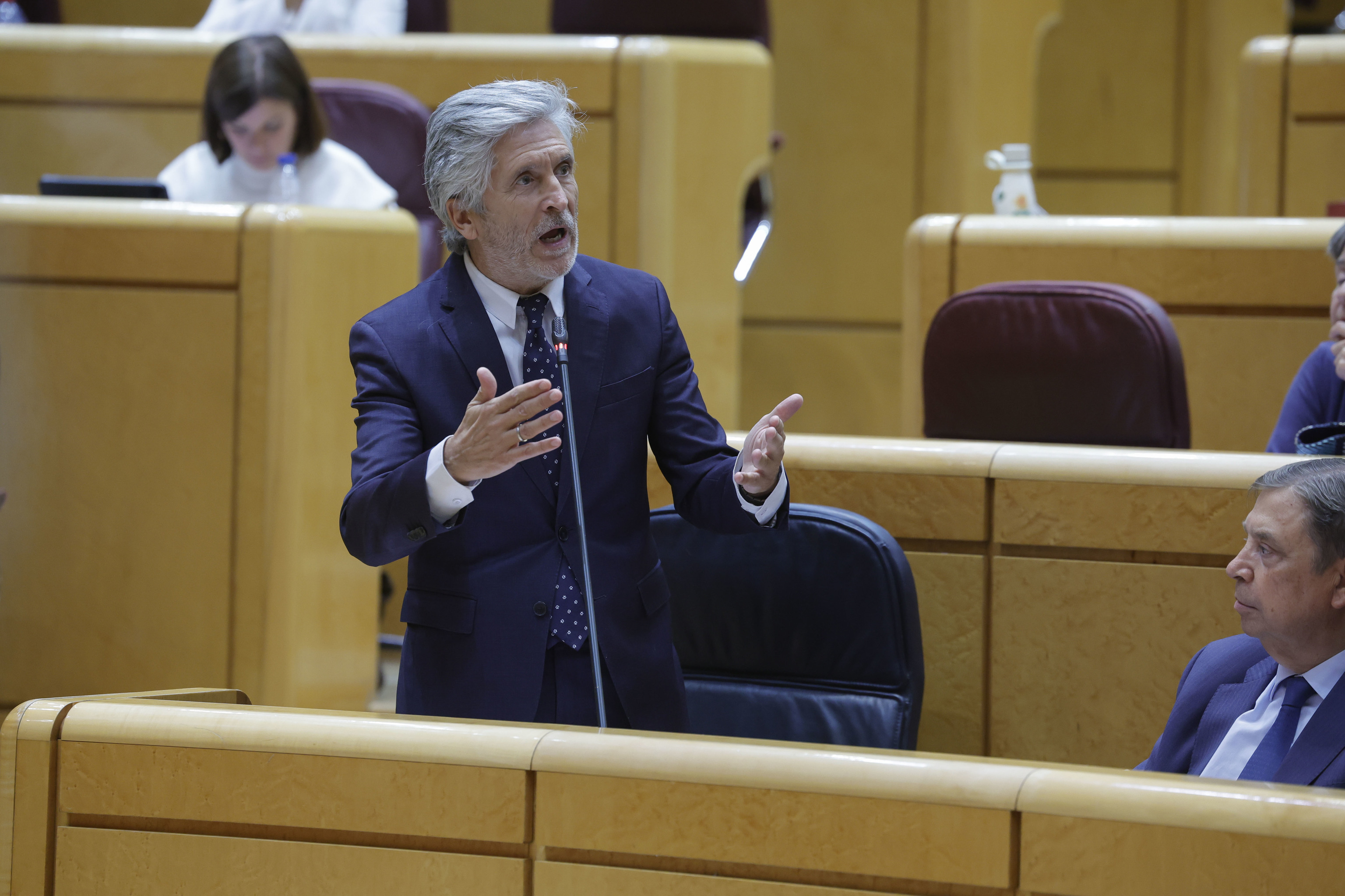 Choque frontal por Ceuta: El PP exige "devolver ya" a los inmigrantes; el PSOE les acusa de "alargar la crisis por votos" y los socios del Gobierno insisten en la tesis del "chantaje" marroquí