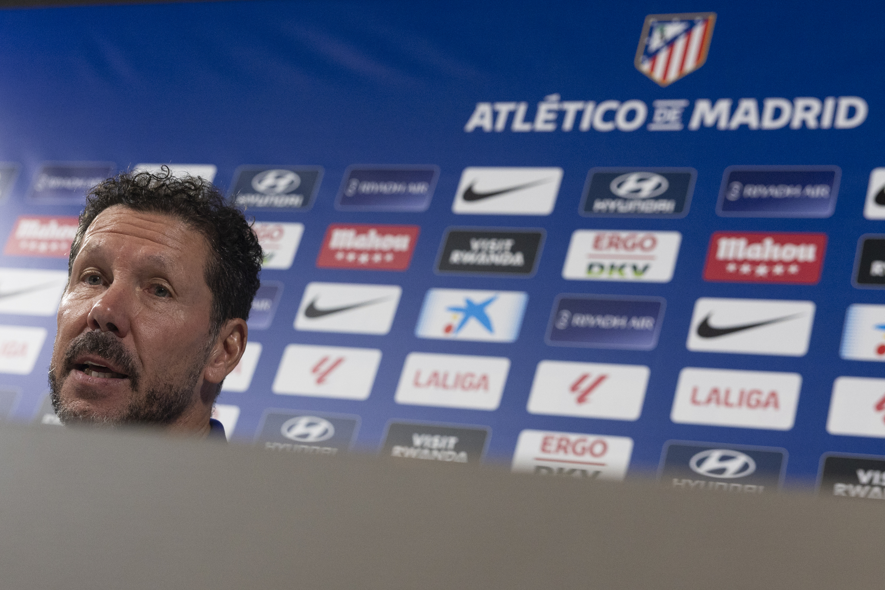 Simeone, sobre el mejor futbolista del mundo y favorito al Balón de Oro: "Messi, sin ninguna duda"