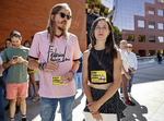 Podemos esparce a sus líderes ante el mal presagio de las generales
