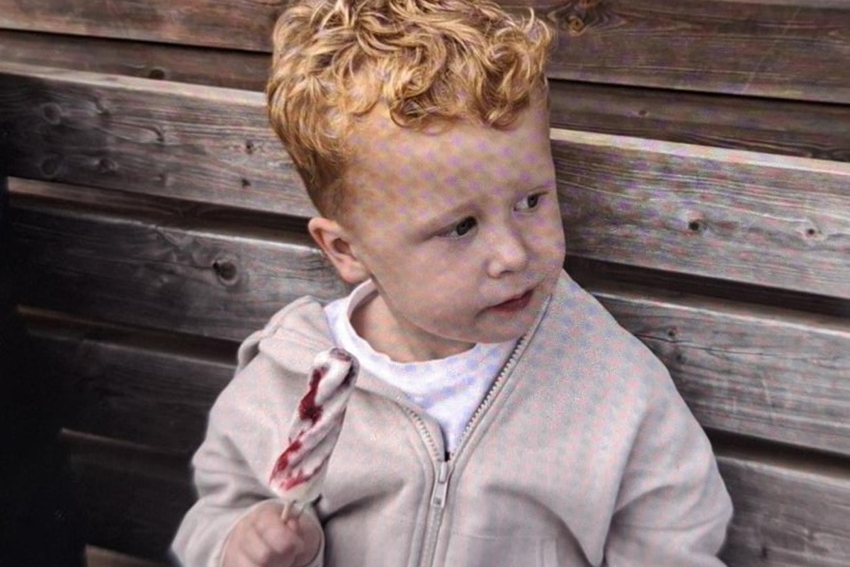 Buscan a contrarreloj en Inglaterra a Noah, un niño de tres años con autismo y sordera parcial que está desaparecido