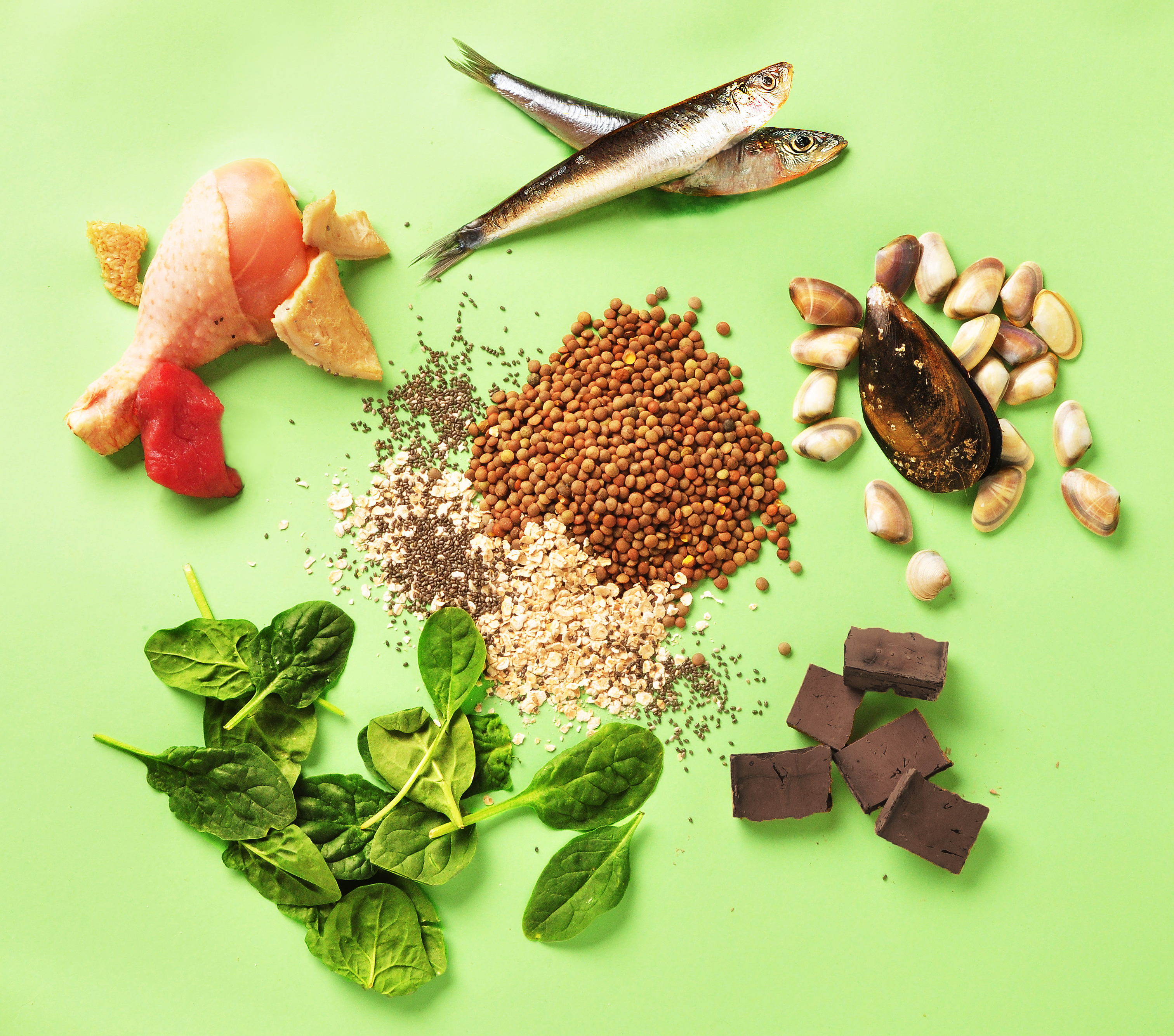 ¿Siempre cansada? Estos son los alimentos ricos en hierro que recuperan tu energía desde el plato