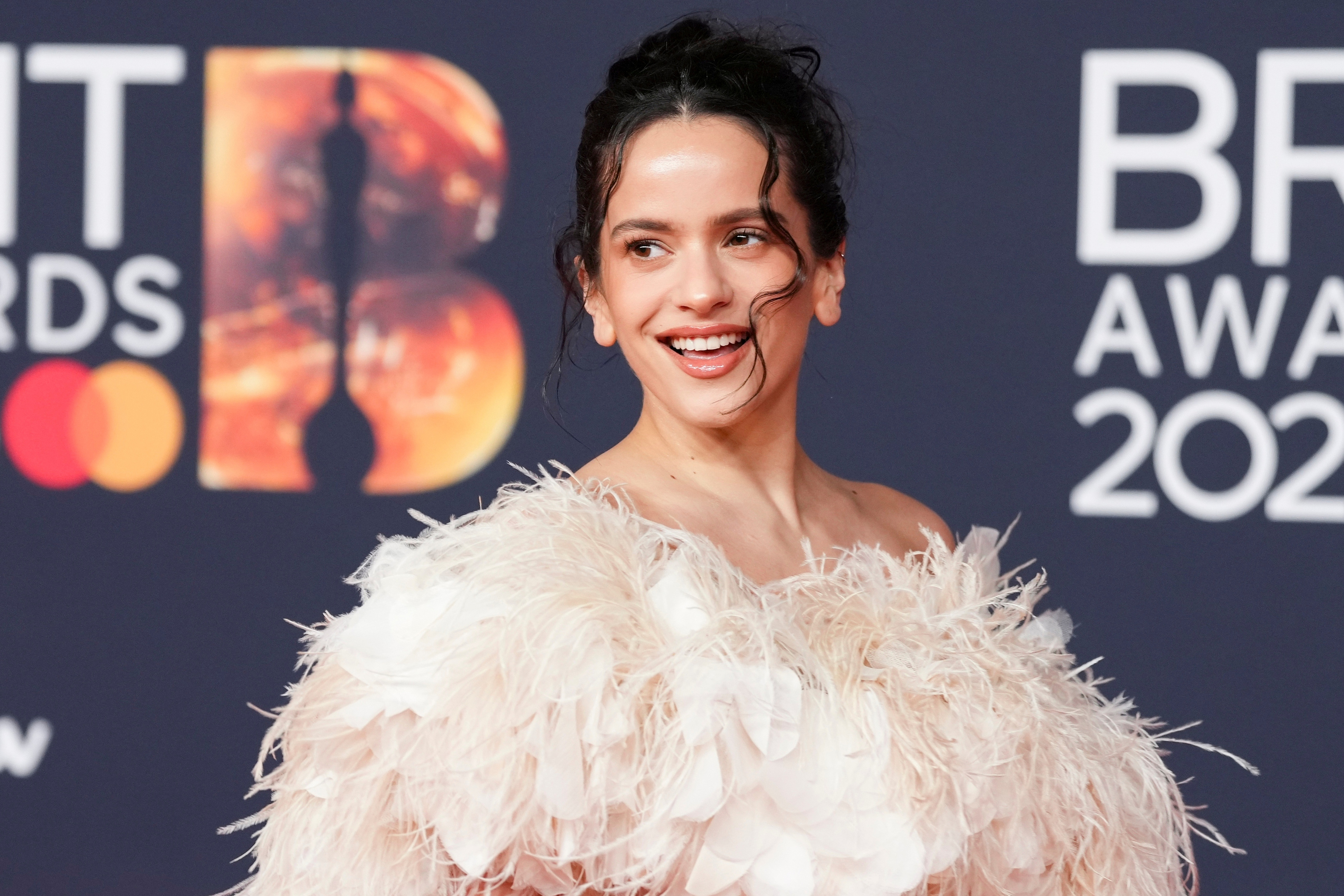 Rosalía recibe siete nominaciones en los Latin Grammy y optará a los premios más importantes