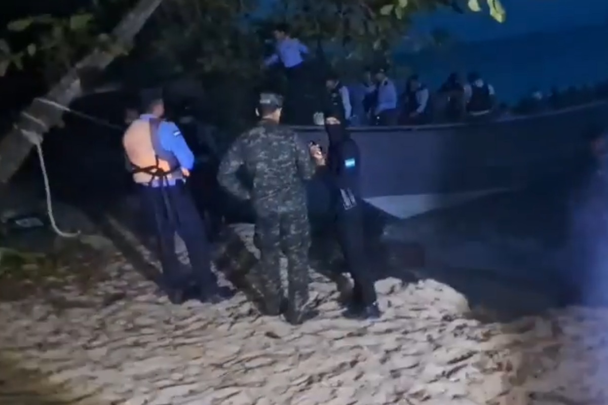 Tensión en el paraíso de Supervivientes: protesta garífuna, policías y militares en los Cayos Cochinos