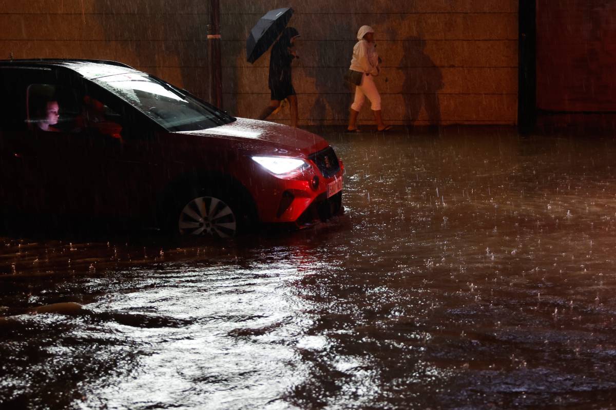 Buscan a una mujer que habría sido arrastrada por el agua en Olivella (Barcelona)