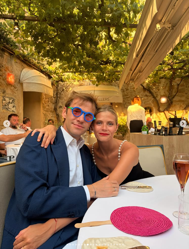 Garrett Moore, el barón fiestero que plantó a su novia platónica de 70 por una multimillonaria de 25