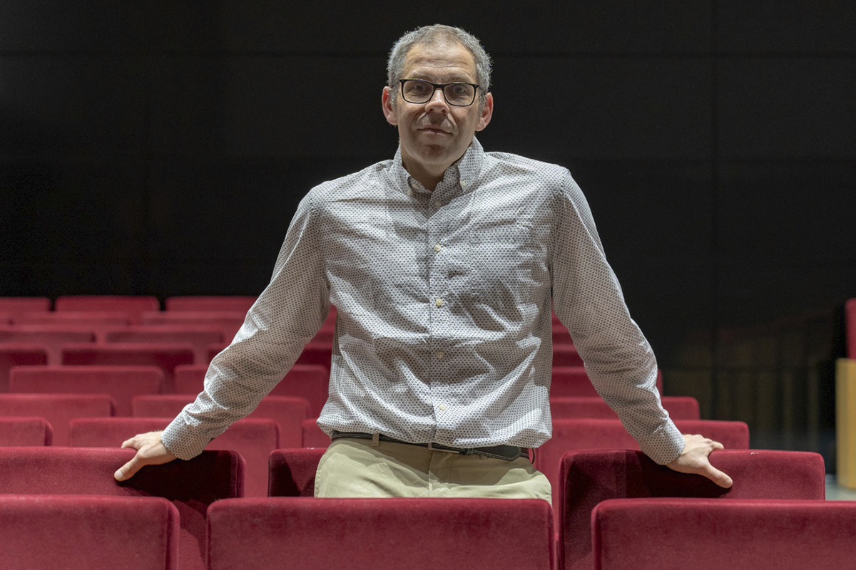 Desde Barcelona y Yale, Uri Simonsohn se dedica a cazar a científicos tramposos: "No los pillamos a todos; solo a los más 'lentos'"