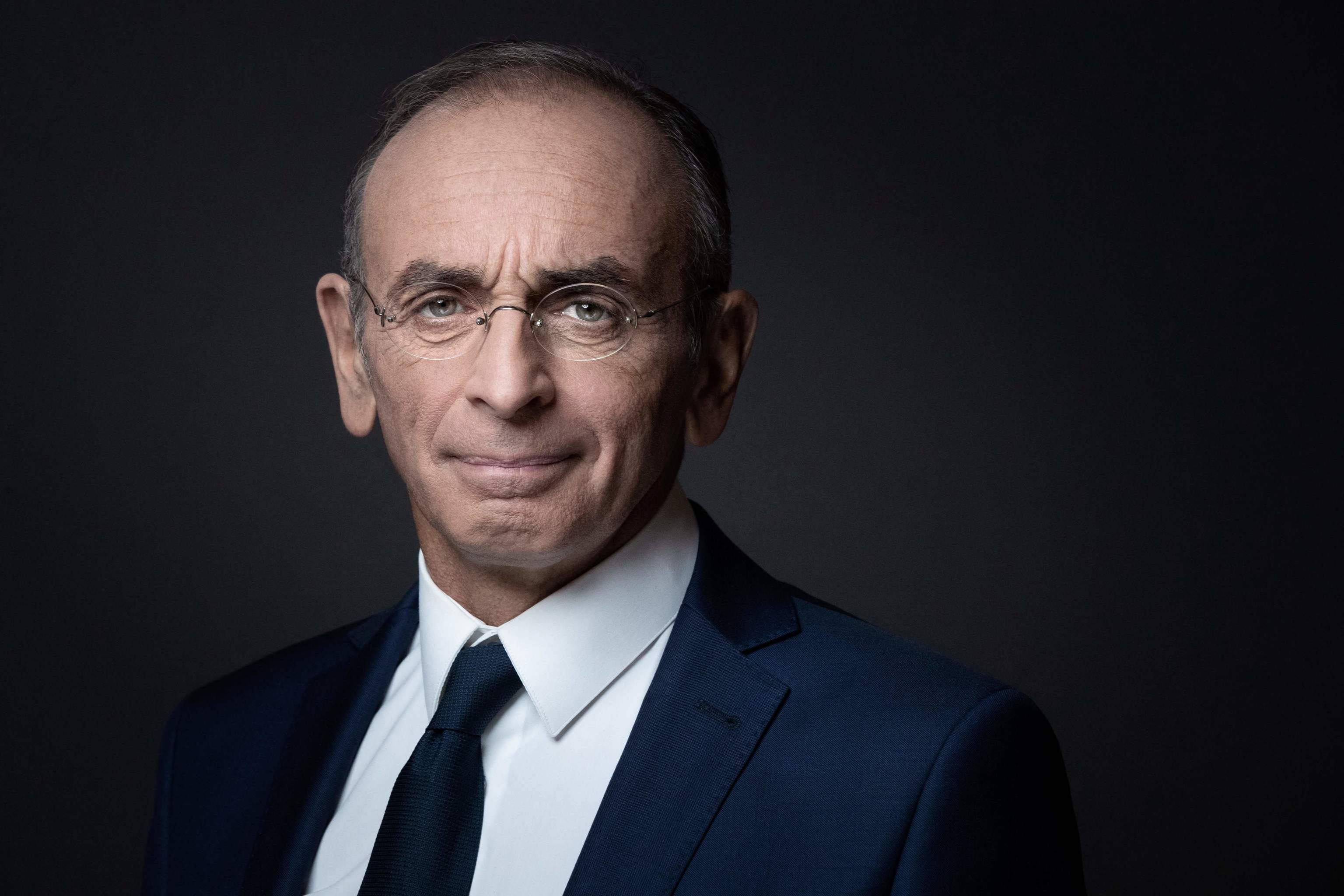 El ultraderechista Éric Zemmour anuncia su candidatura a las presidenciales de Francia