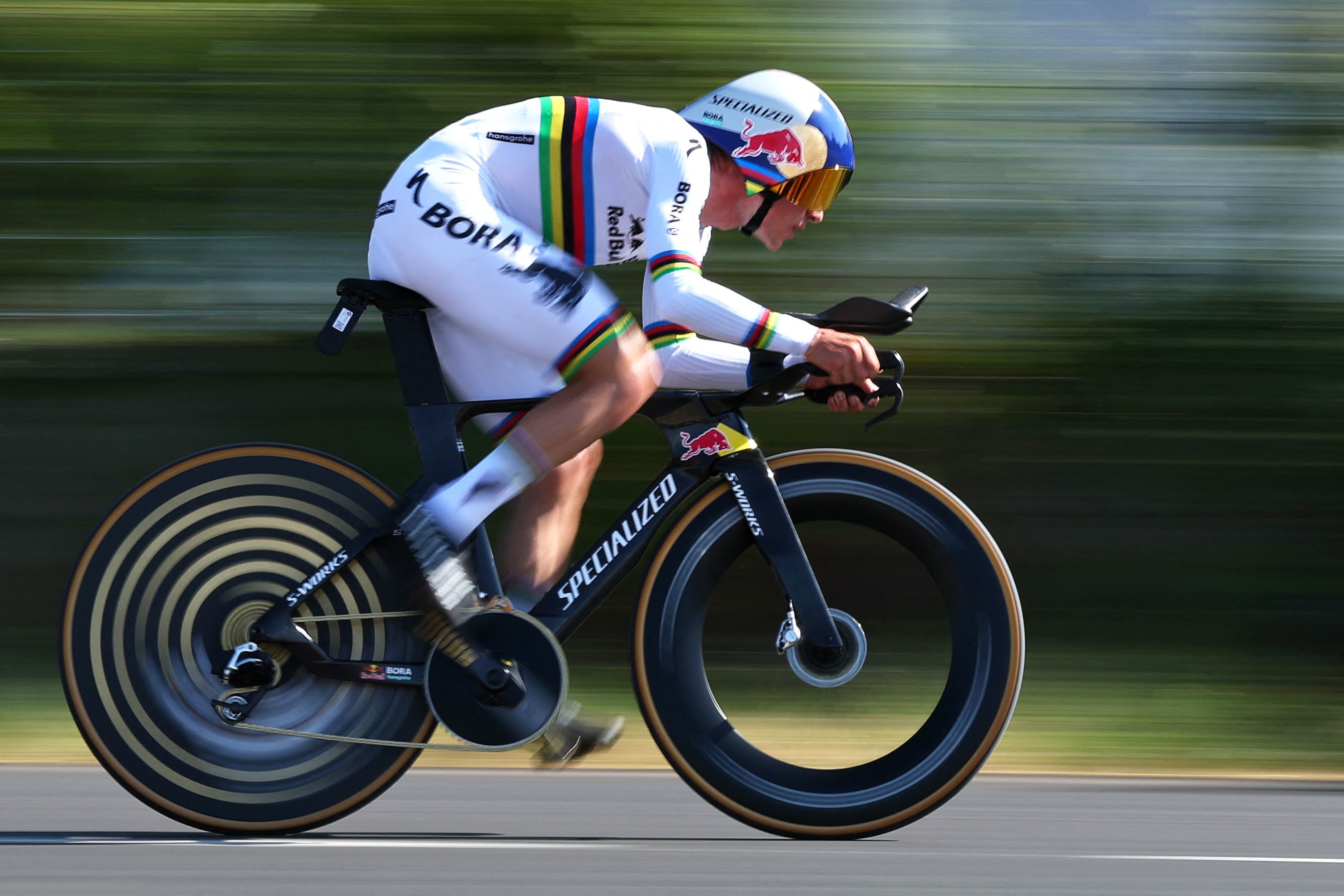 Los secretos de Evenepoel para buscar su cuarto Mundial de contrarreloj: brazos cortos y hombros extra flexibles
