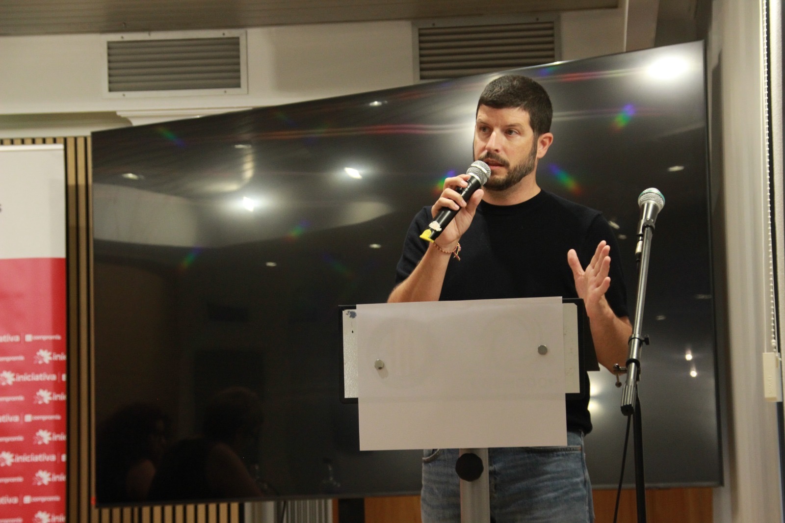 Carles Esteve (Iniciativa) insta a "cerrar ya el debate en el seno de Compromís sobre alianzas" para buscar acuerdos electorales