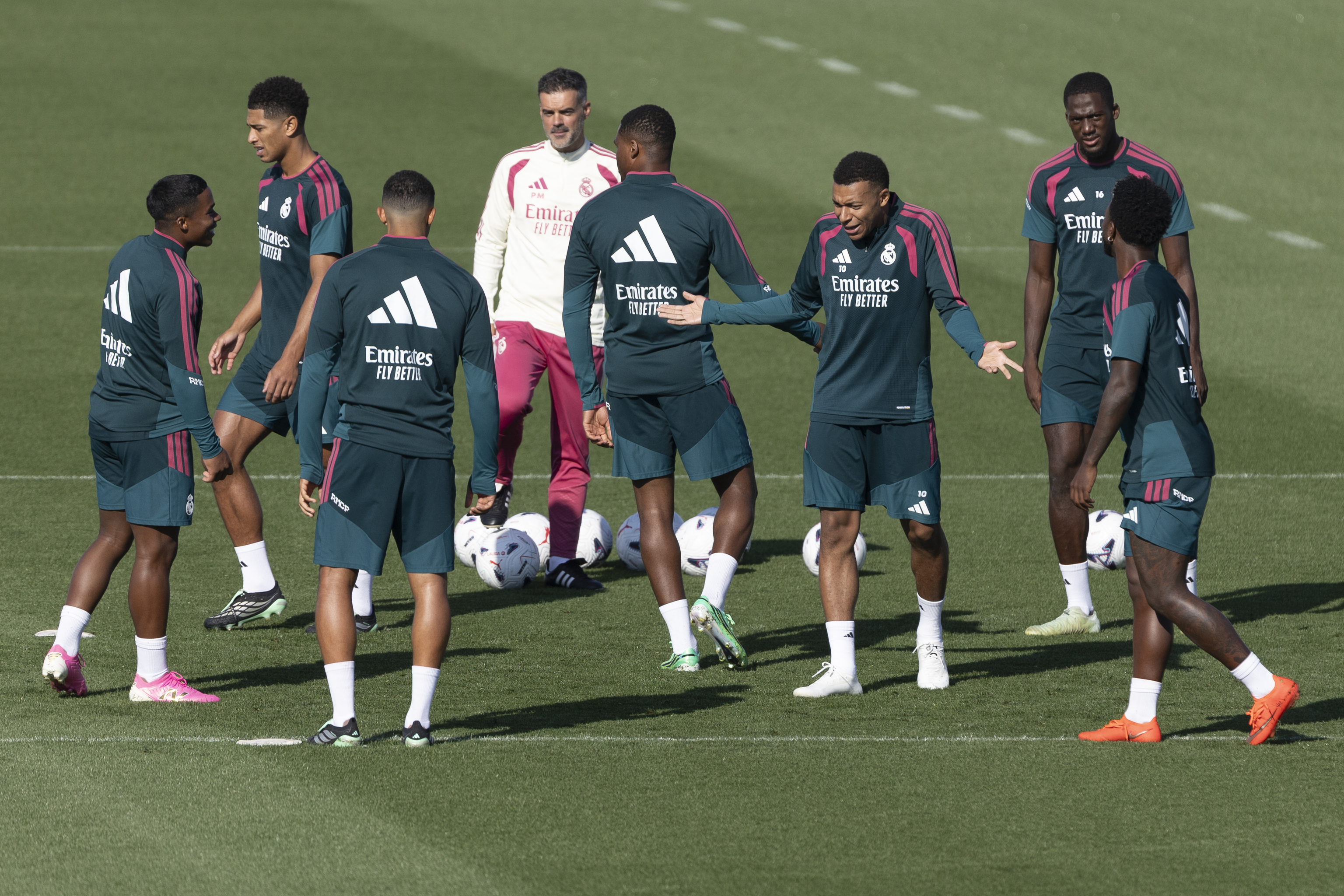 La revolución médica del Madrid de Mourinho tras 105 lesiones en dos años: "Semáforos rojos", un experto en 'Sports Science' y 35 minutos "invisibles"