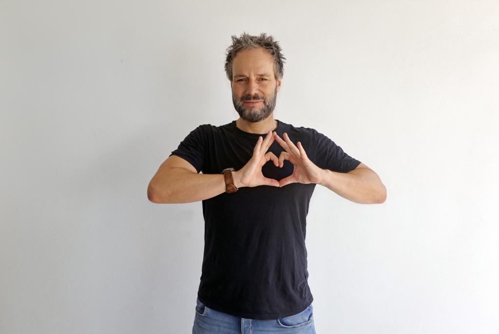 Josep Vicent, director de orquesta nominado a los Latin Grammy: "Oigo reguetón y pienso: 'Dios, esto es un virus'"
