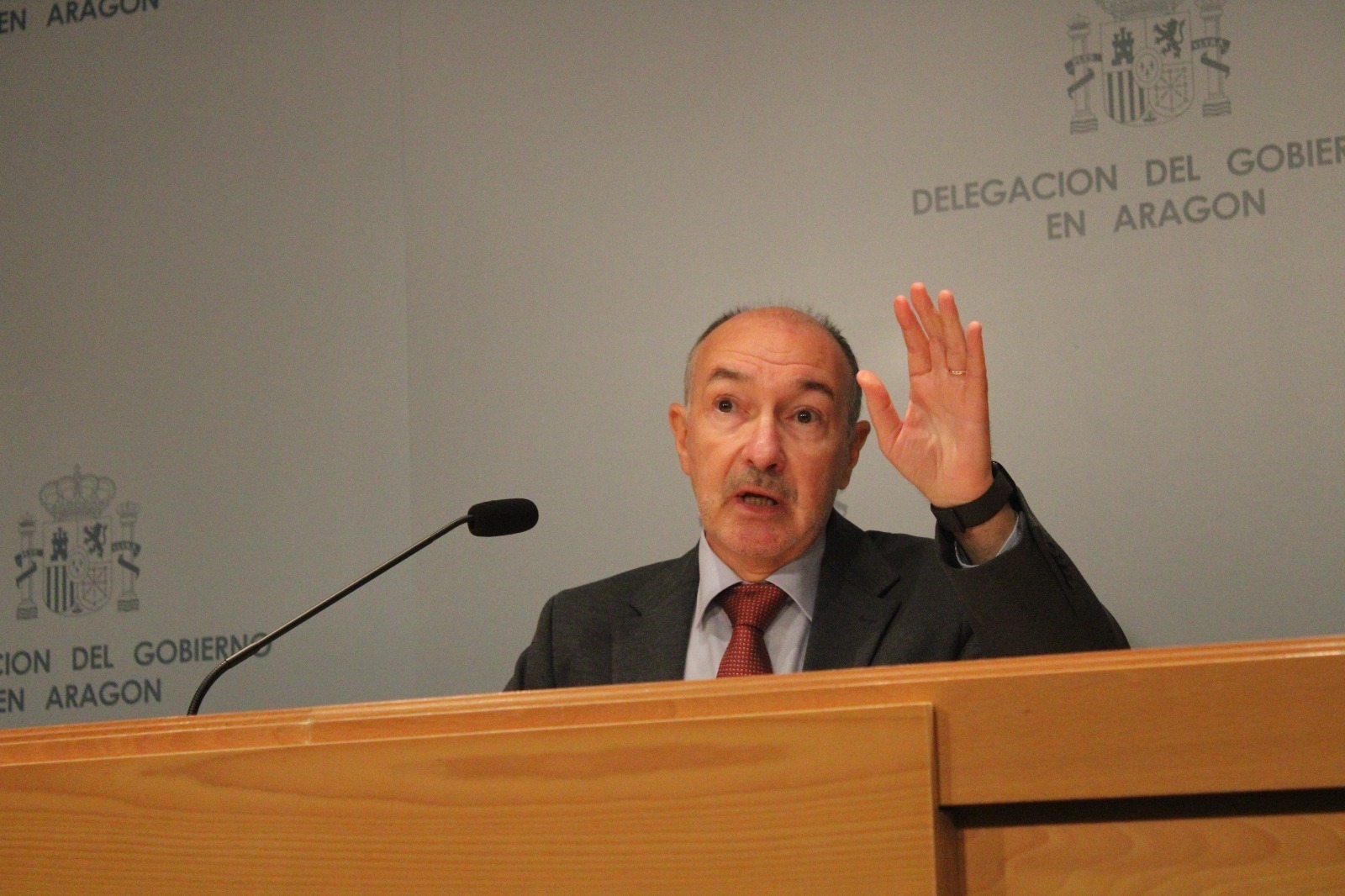 El delegado del Gobierno en Aragón se pone "a disposición" de Pilar Alegría para armar "una candidatura de unidad" de cara a las elecciones de Zaragoza