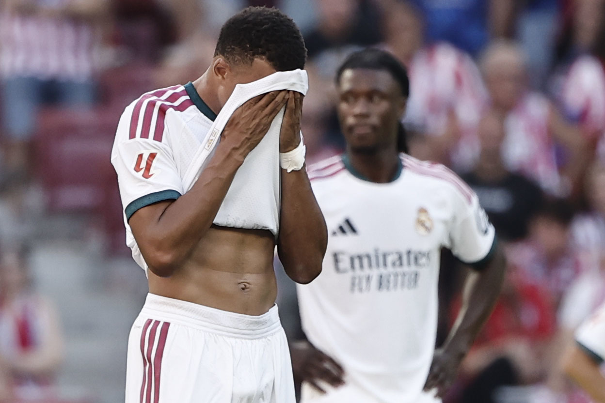 El 'déjà vu' futbolístico del Madrid más allá de los árbitros: Mourinho tiene los mismos problemas que Ancelotti, Alonso y Arbeloa