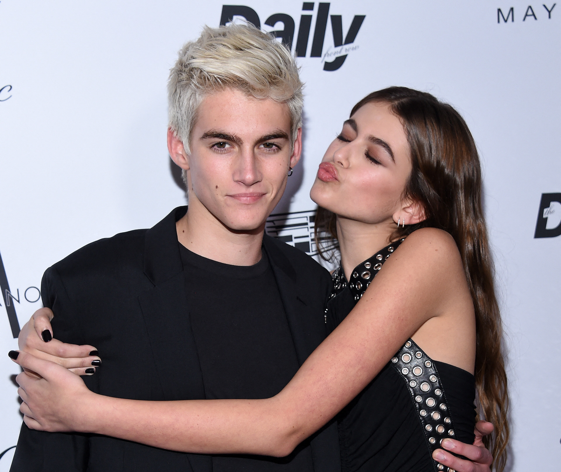 Las autoridades investigan la muerte de Presley Gerber, hijo de Cindy Crawford, como una posible sobredosis