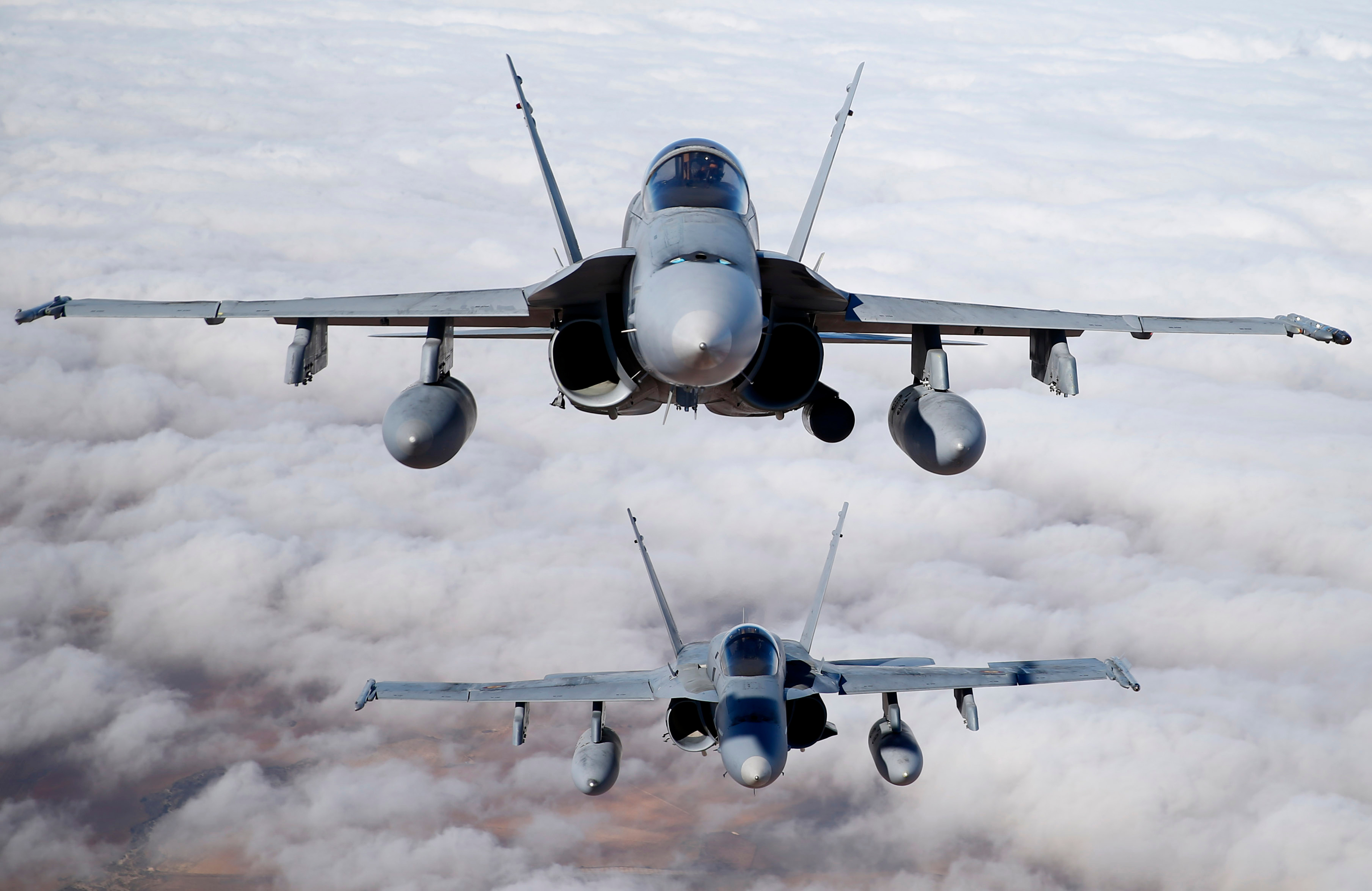 Dos cazas españoles interceptan y escoltan a un avión ruso que sobrevolaba el Báltico