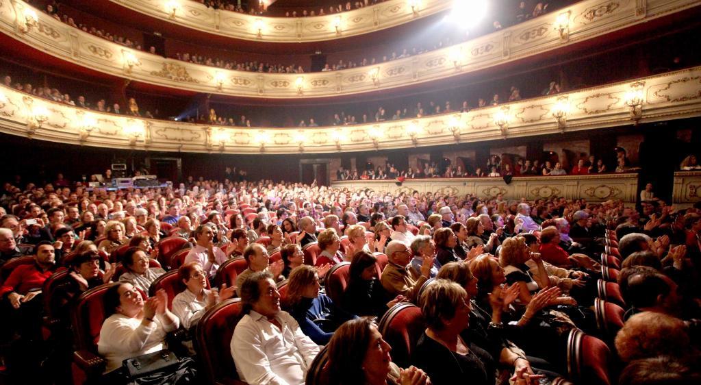 El Teatro Principal de Valencia echa el cierre por falta de seguridad un día después de presentar su programación