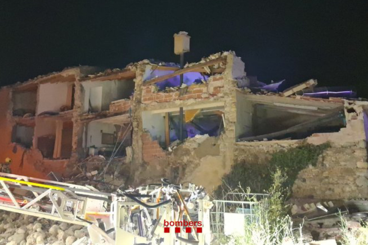 Un herido crítico tras explotar un depósito de gas en un hotel de Vilanova de la Muga (Girona)