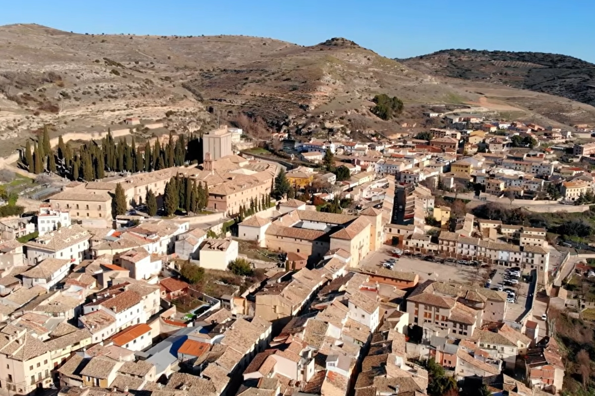 Ni Cifuentes ni Torija: el pueblo de La Alcarria que conserva intacta una historia de princesas y palacios