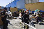 La fuerte vigilancia mantiene en calma la frontera de Ceuta mientras se desaloja parte del polígono del Tarajal