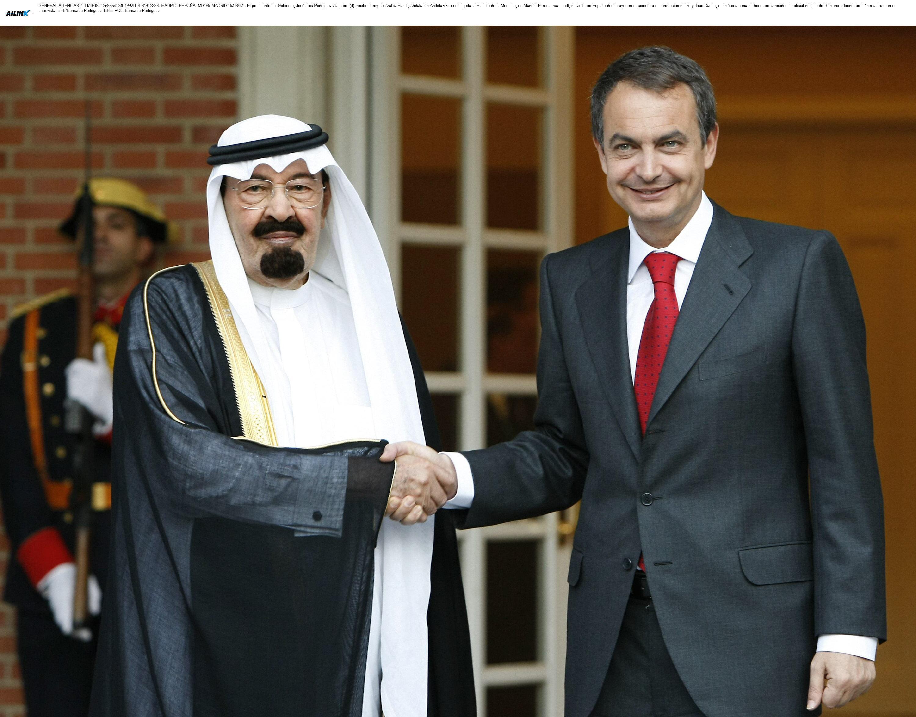 José Bono: "Zapatero cena junto a un saudí, 'el príncipe comisiones', al que, según el Rey Juan Carlos, llaman así porque las cobra por casi todo"