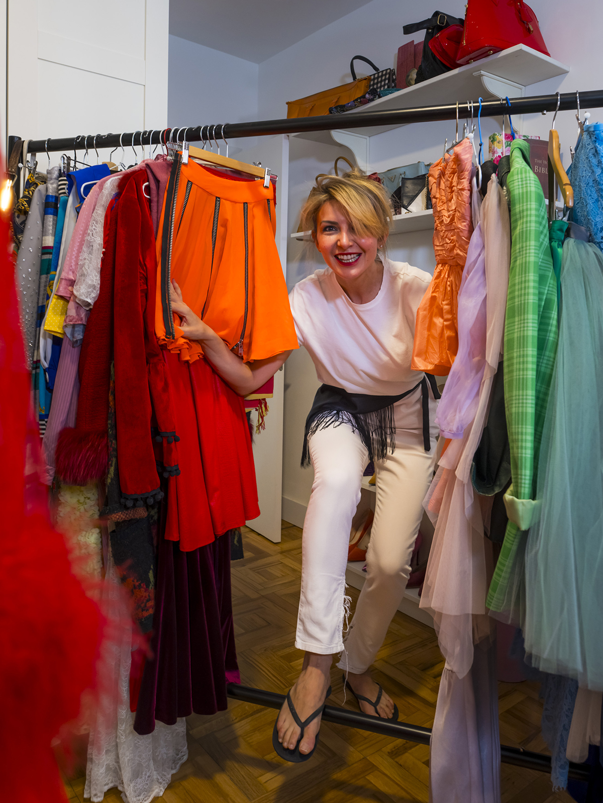 Dentro del armario irreverente de la escritora Carla de La Lá: "Nunca voy de compras a tiendas normales, me aburren mucho"