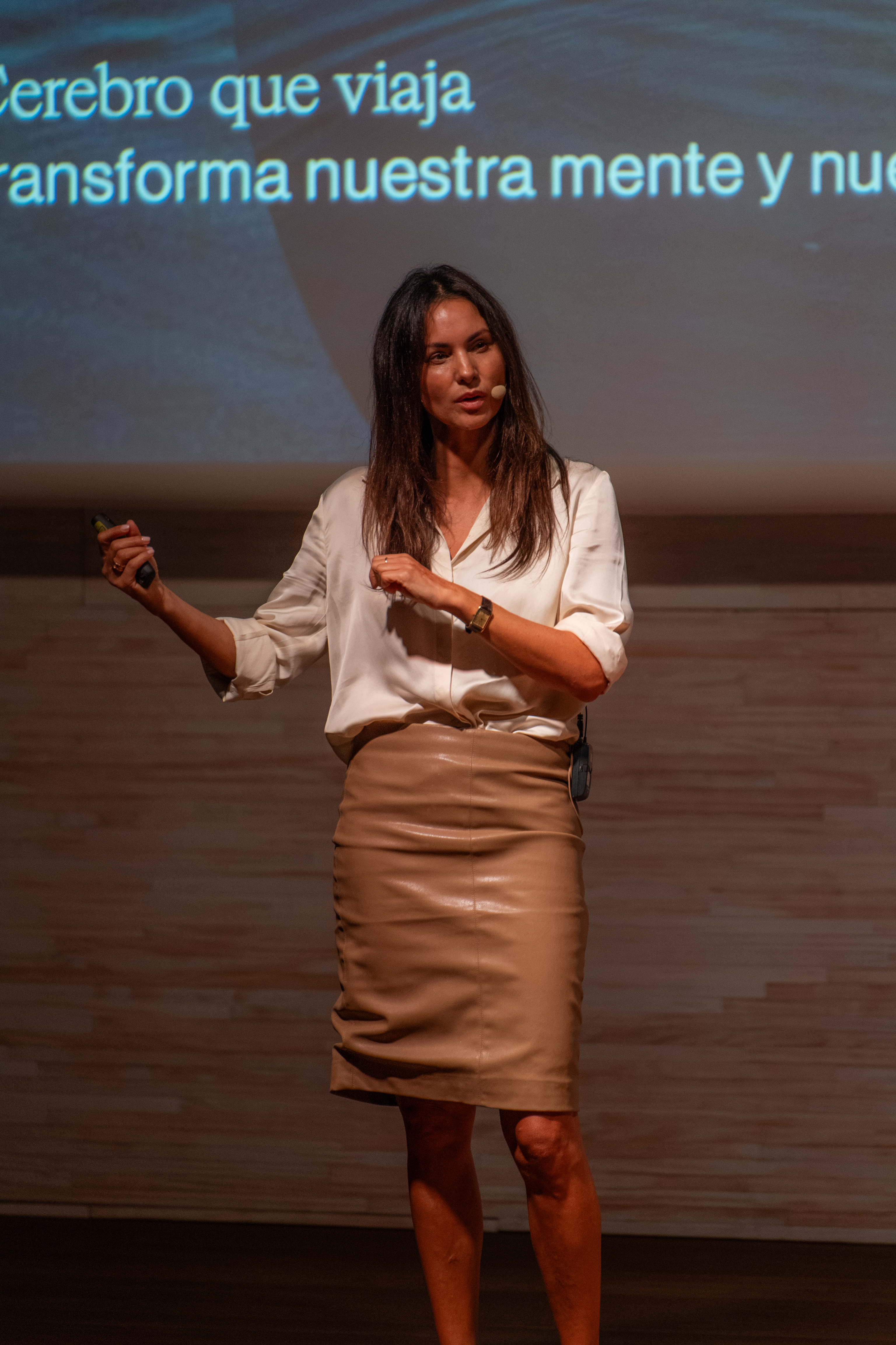 Ana Ibáñez, neurocientífica: "Viajar nos ayuda a salir de nuestros automatismos y replantearnos cómo queremos vivir"