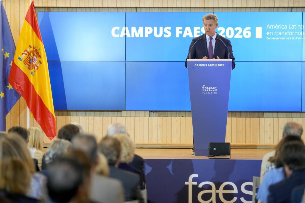 Feijóo carga contra el Gobierno por "utilizar a Maricarmen para hacer política" y pide "una oportunidad para solucionar" el problema de la vivienda
