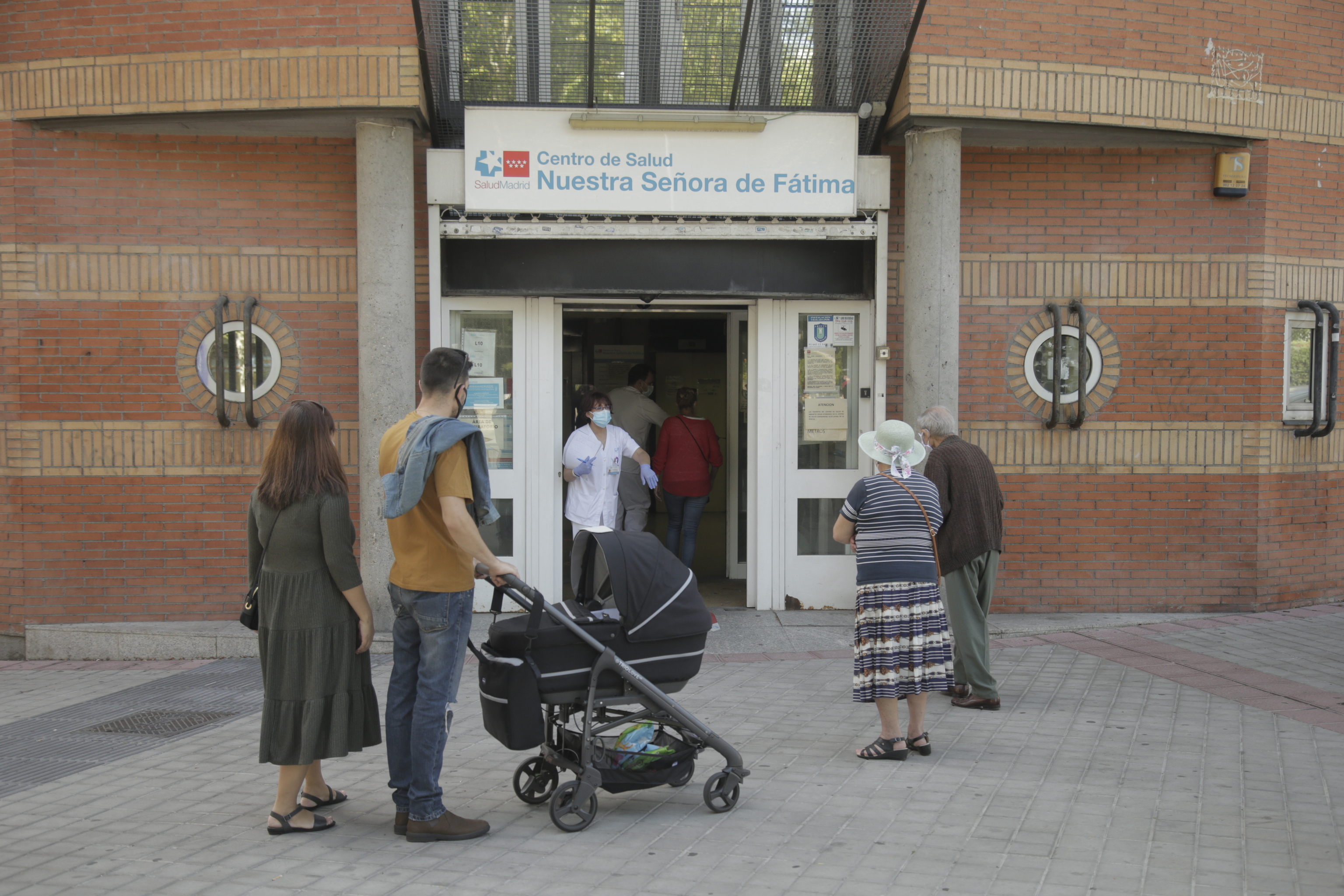 El covid acaba con la tregua en los ambulatorios: la temporada respiratoria "se amplía y adelanta cada año"