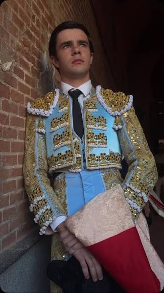 El novillero catalán Mario Vilau sufre una grave cornada en El Hoyo de Pinares (Ávila)