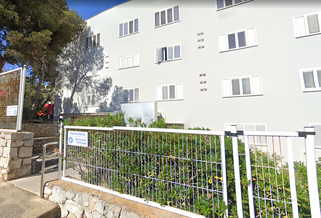 Muere un adolescente de 16 años tras chocar con su bicicleta contra un muro en Ibiza