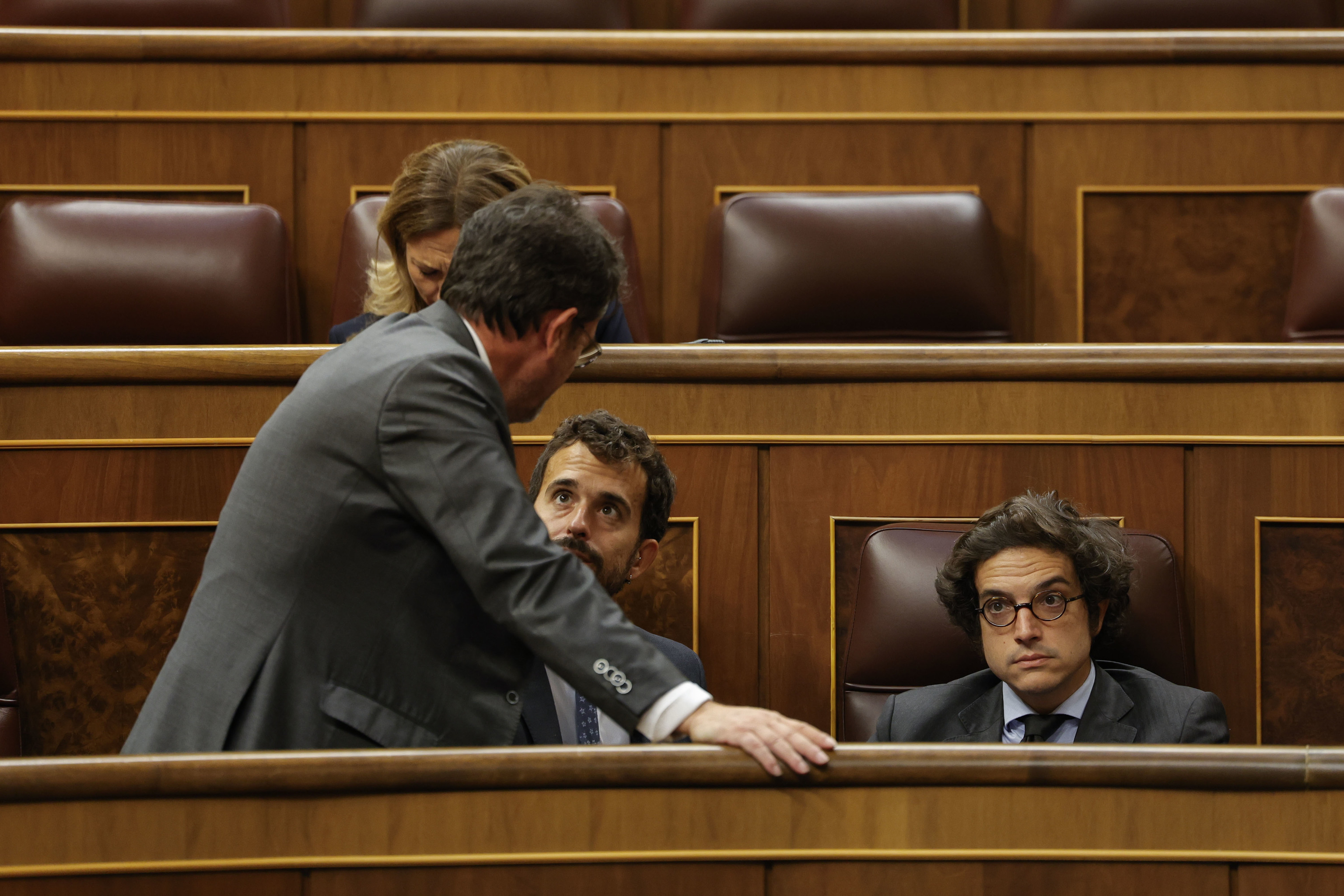 Figaredo deja "perplejos" a los grandes empresarios con la propuesta de Vox: deportar a inmigrantes para abaratar la vivienda