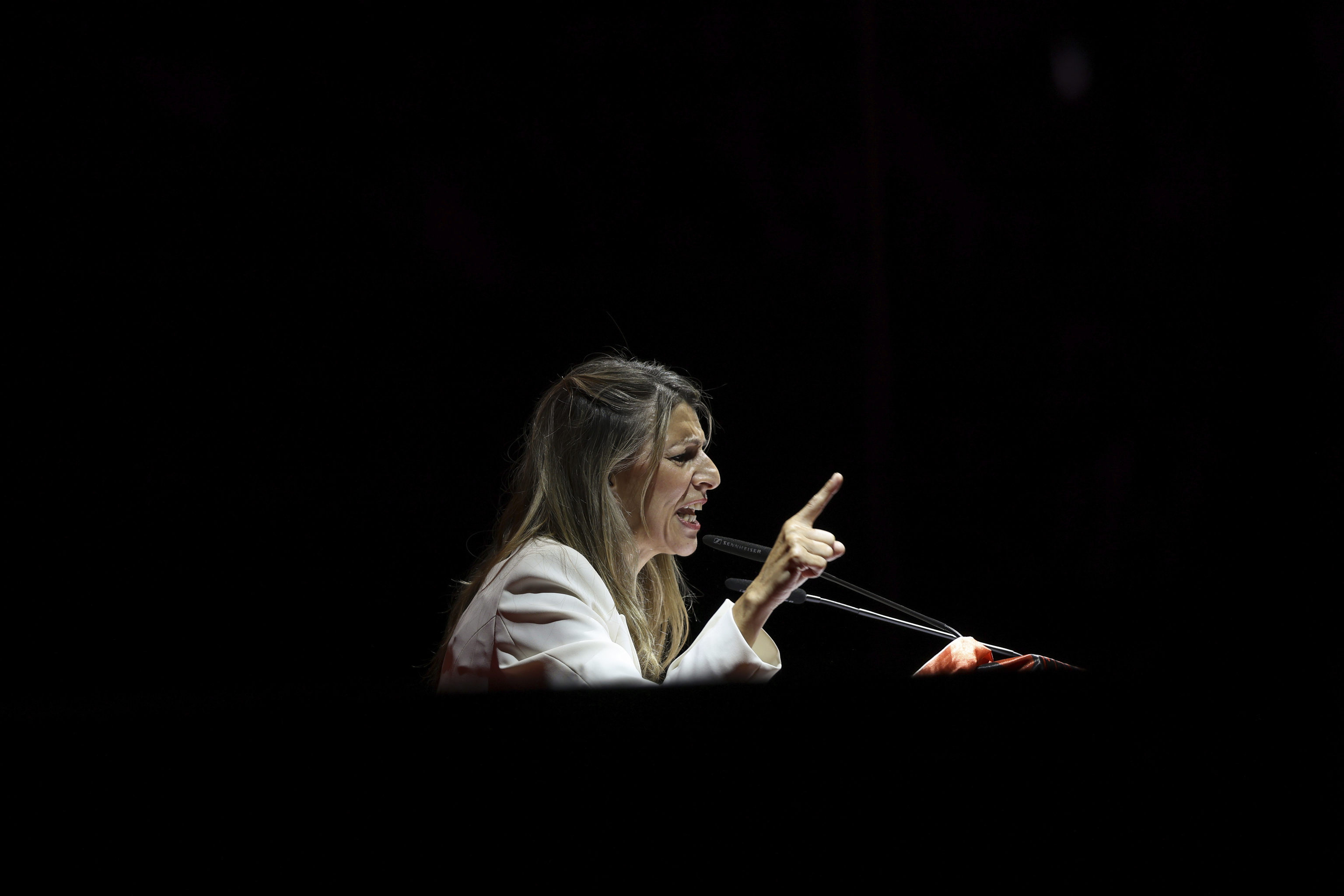 Díaz incumple su promesa de endurecer el registro horario en septiembre y aboca al bloqueo total del diálogo social