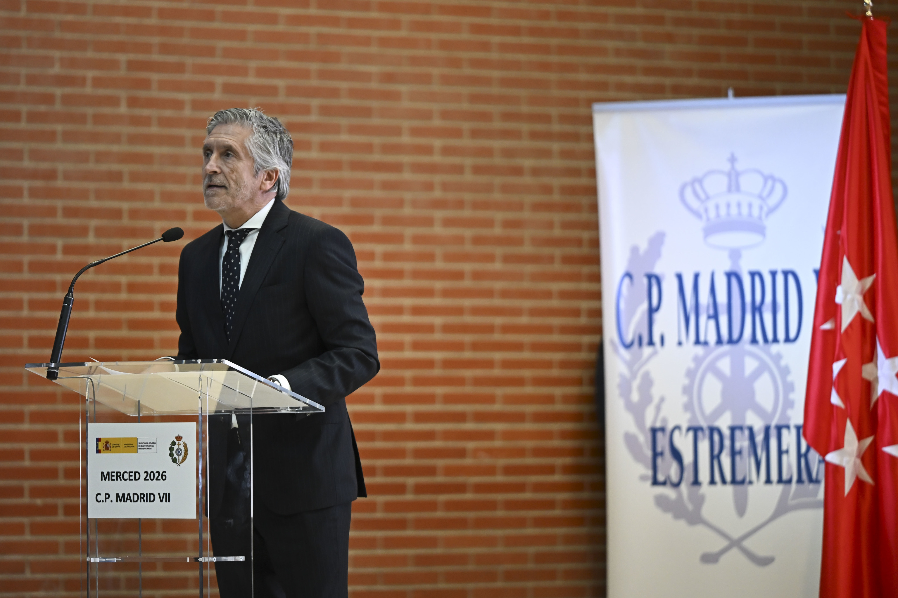 Marlaska concede la medalla al mérito al general de la Guardia Civil responsable de la seguridad en las fronteras