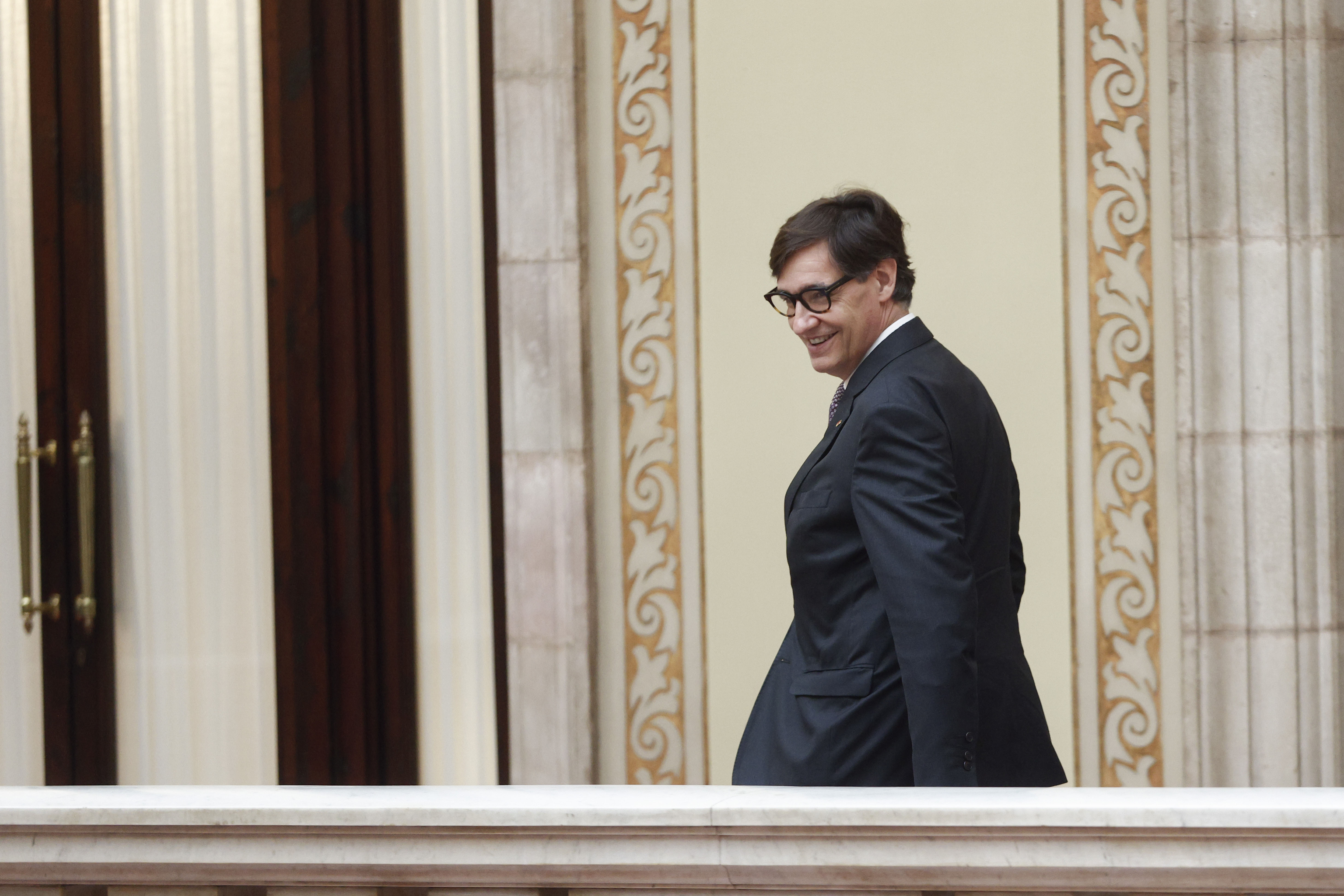 Illa anuncia que la Generalitat comprará conjuntamente pisos con particulares sin ahorro suficiente para lograr una hipoteca