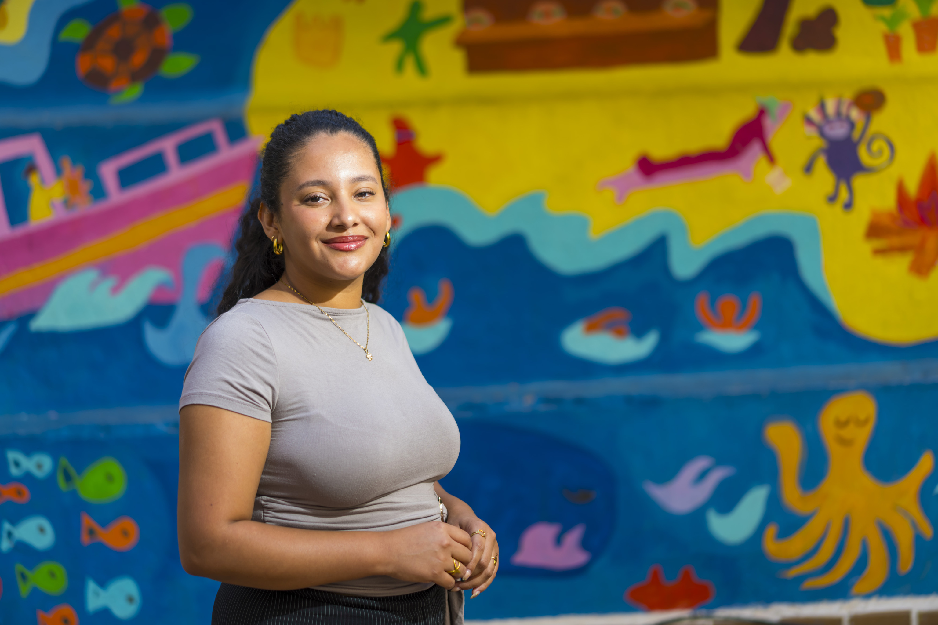 De repetir curso recién llegada de Honduras a empezar un doble grado en la Universidad: la tenacidad inagotable de Nayeli