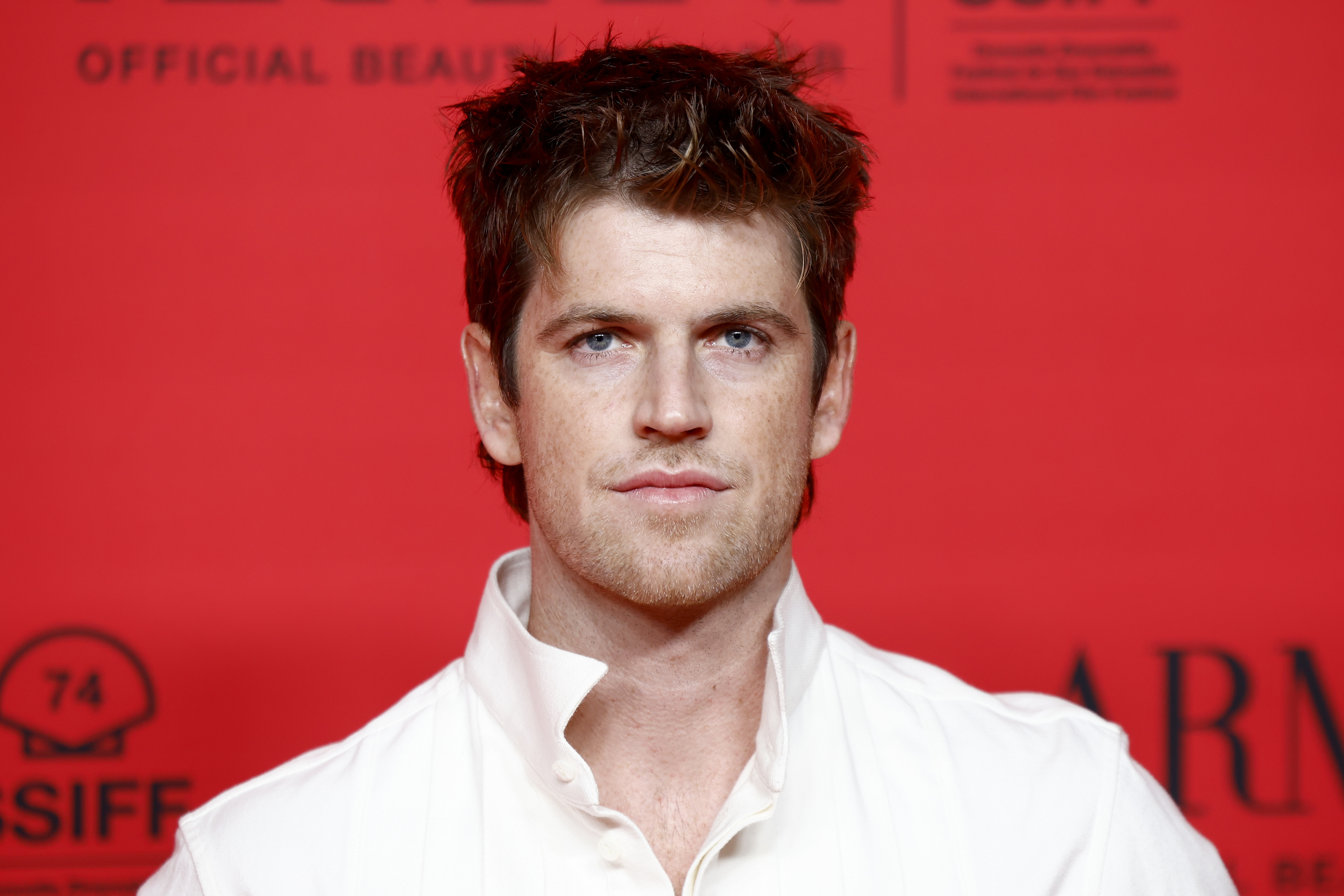 Miguel Bernardeau, enamorado de nuevo: quién es Zhanna Red, la modelo letona que ya conoce a la familia del actor