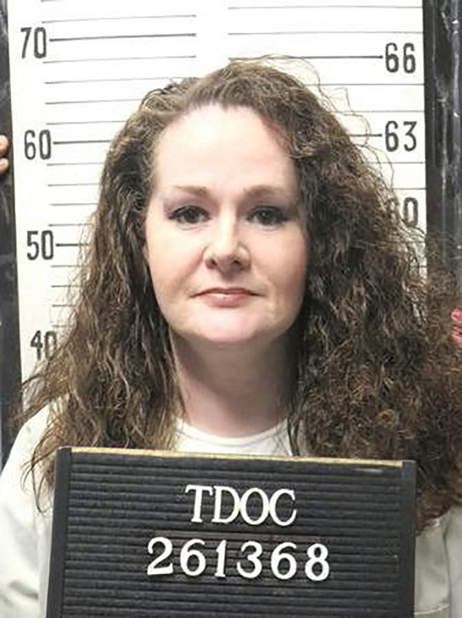 La Justicia de EEUU frena la ejecución de Christa Pike, única mujer en el corredor de la muerte en Tennessee, poco antes de recibir la inyección letal