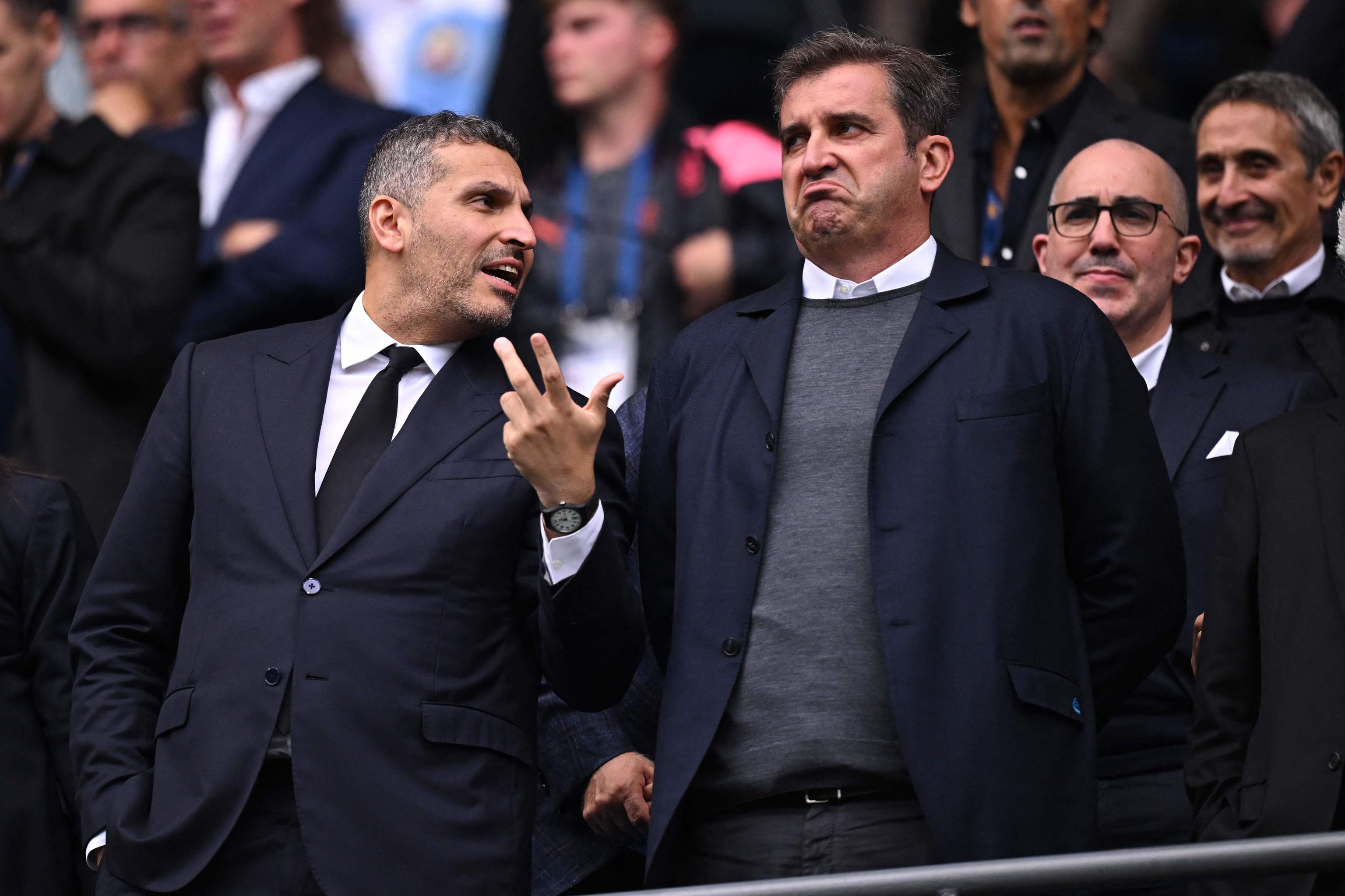 Todos contra el City: una vorágine de críticas, el reclamo de títulos por parte de sus rivales y el apoyo de Guardiola