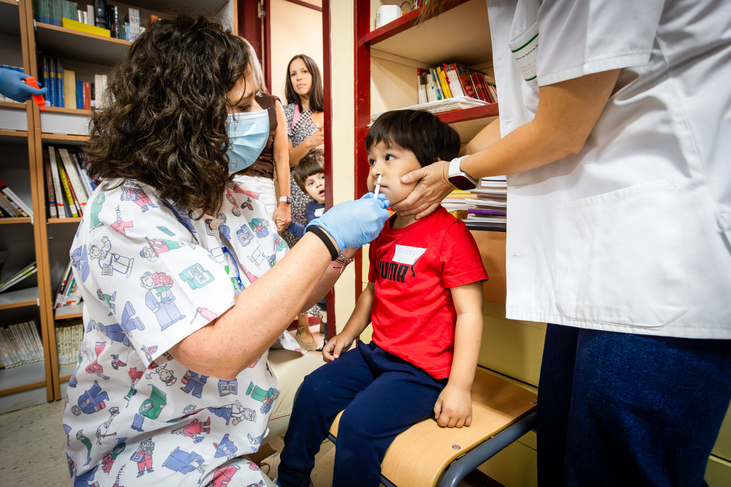 Euskadi vacuna ya de la gripe tras un aumento significativo de casos en menores de un año