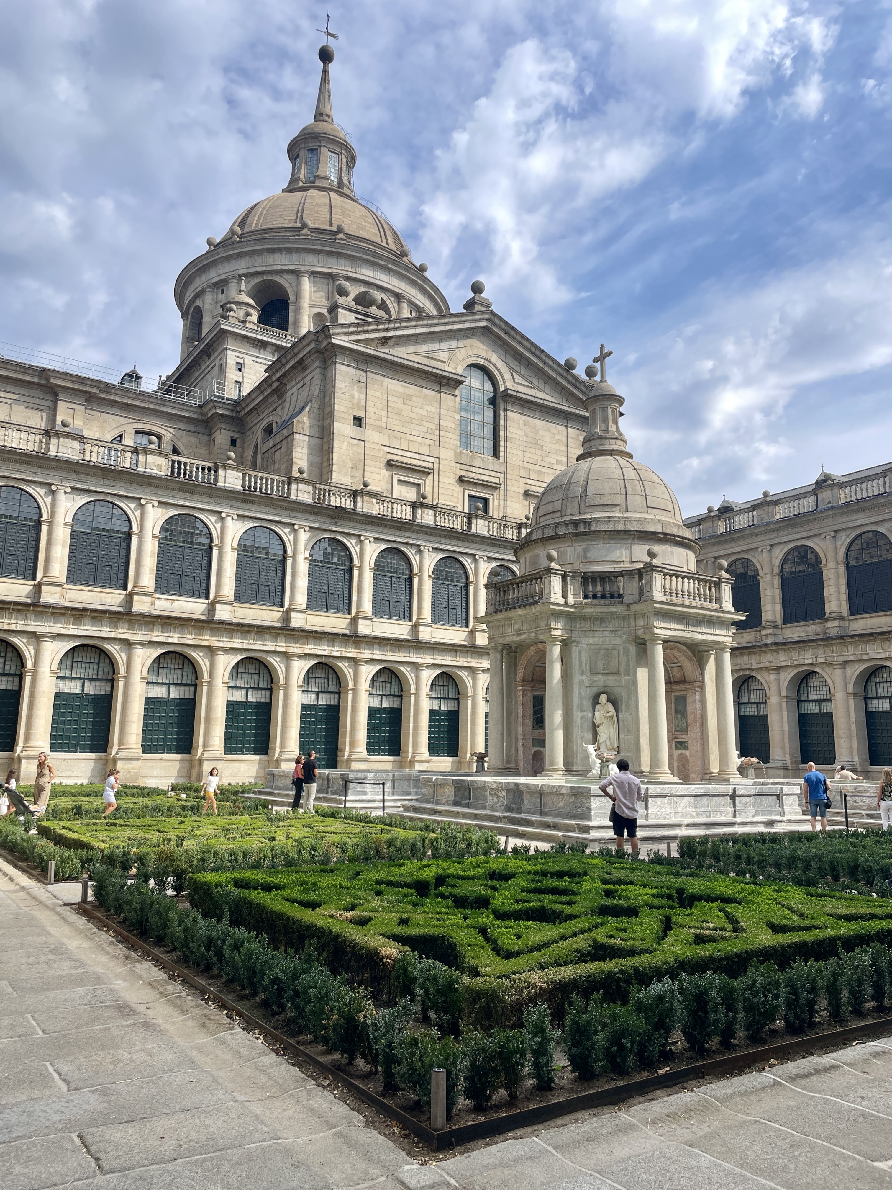El Escorial, piedra en el camino de la identidad española