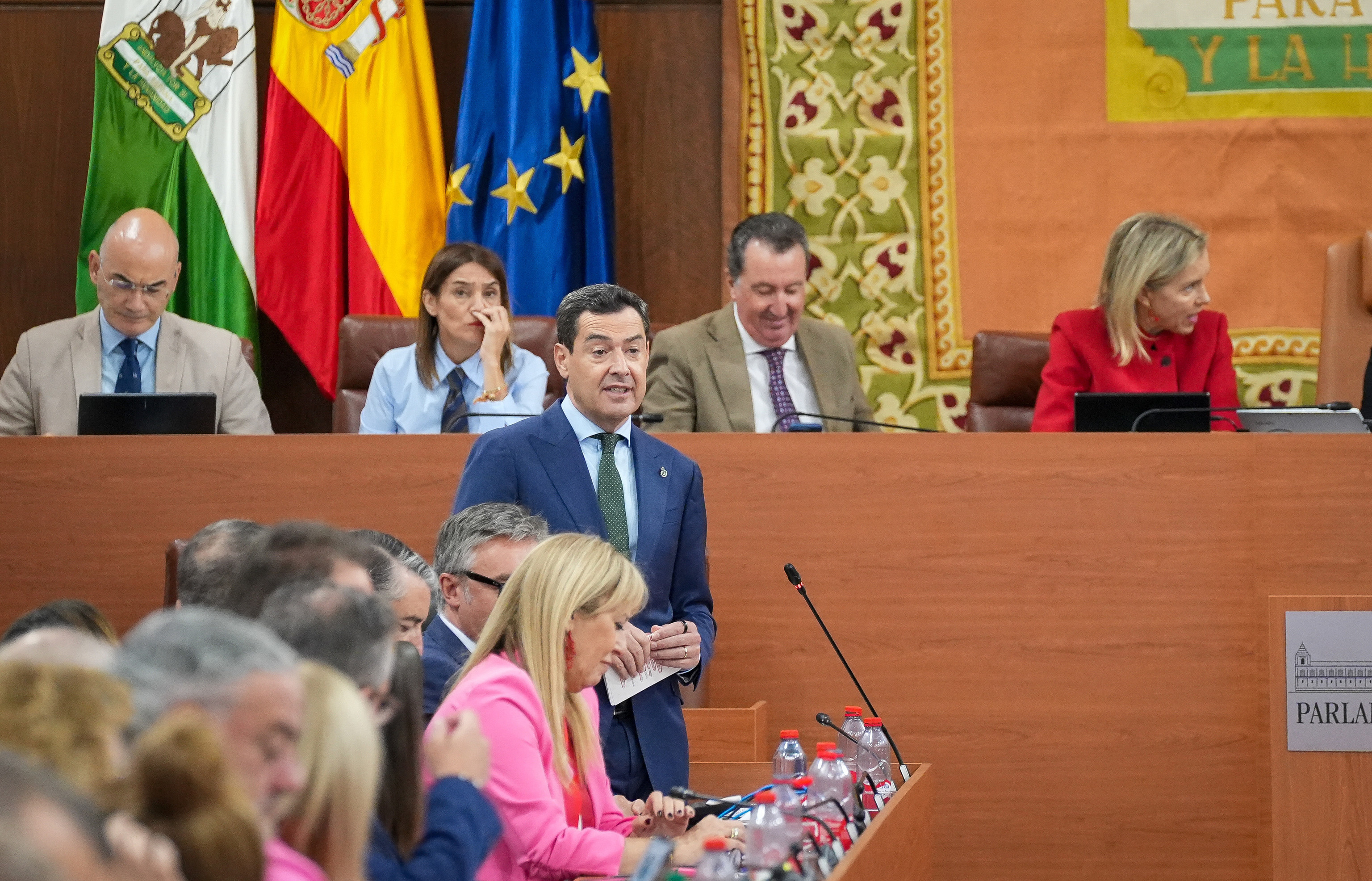 Moreno reactiva, en plena crisis de la vivienda, el bono alquiler para jóvenes lanzado por el Gobierno de Sánchez