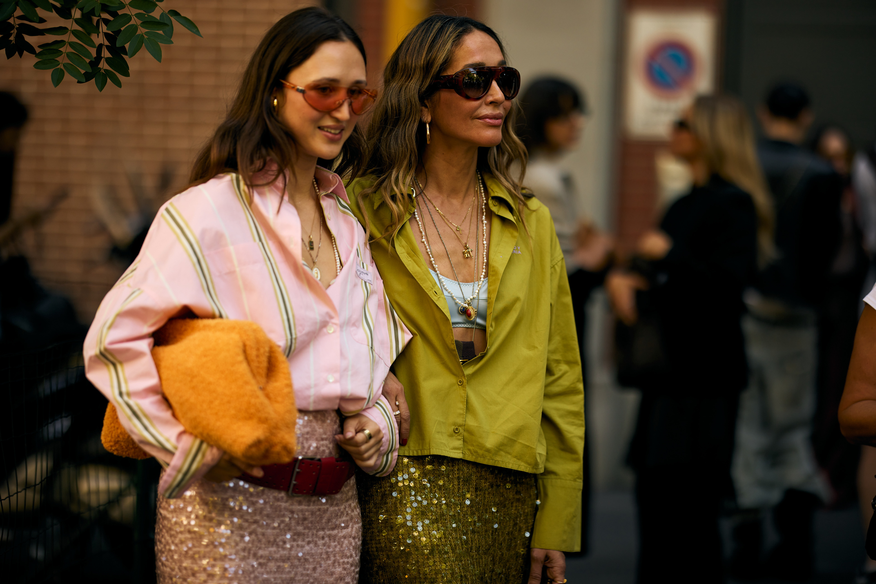 Soy editora de moda y este otoño elevaré y daré luz y color a mis looks con estas joyas de vidrio