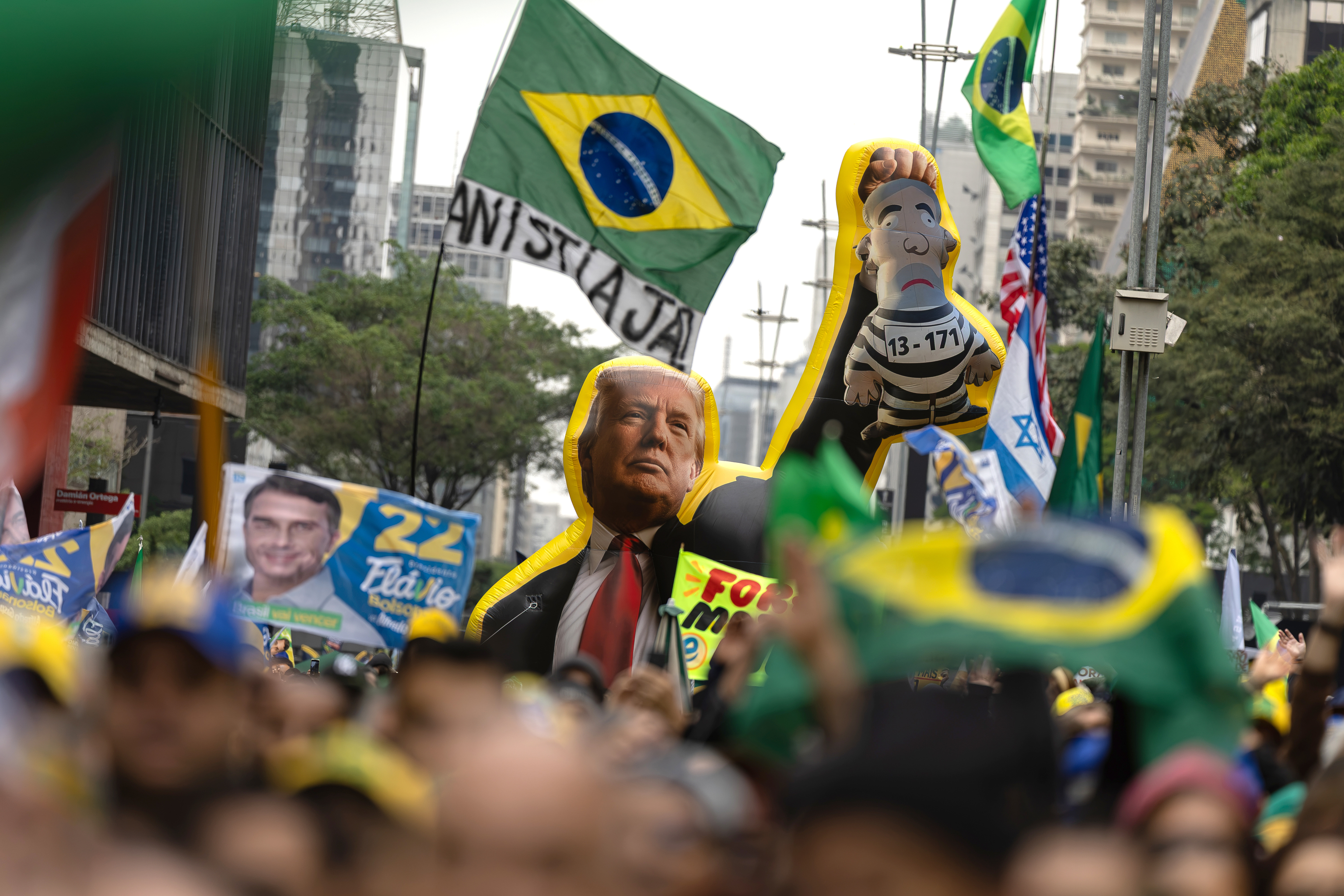 En la burbuja bolsonarista: "&iexcl;Ojalá EEUU viniera a dominarnos!"