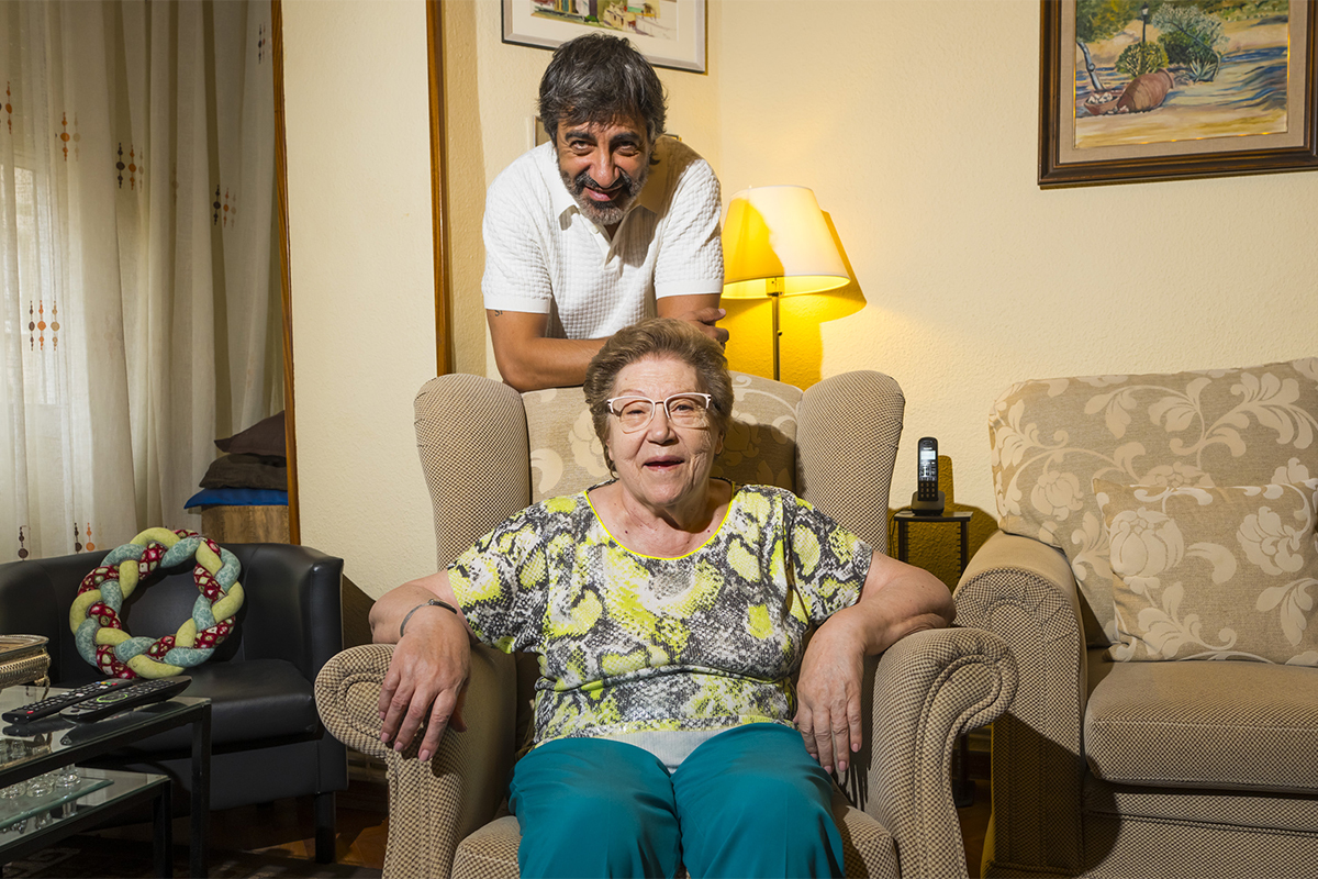 Juan del Val y la madre que lo parió: "Me gusta que mi hijo se meta en polémicas, porque yo también soy así"