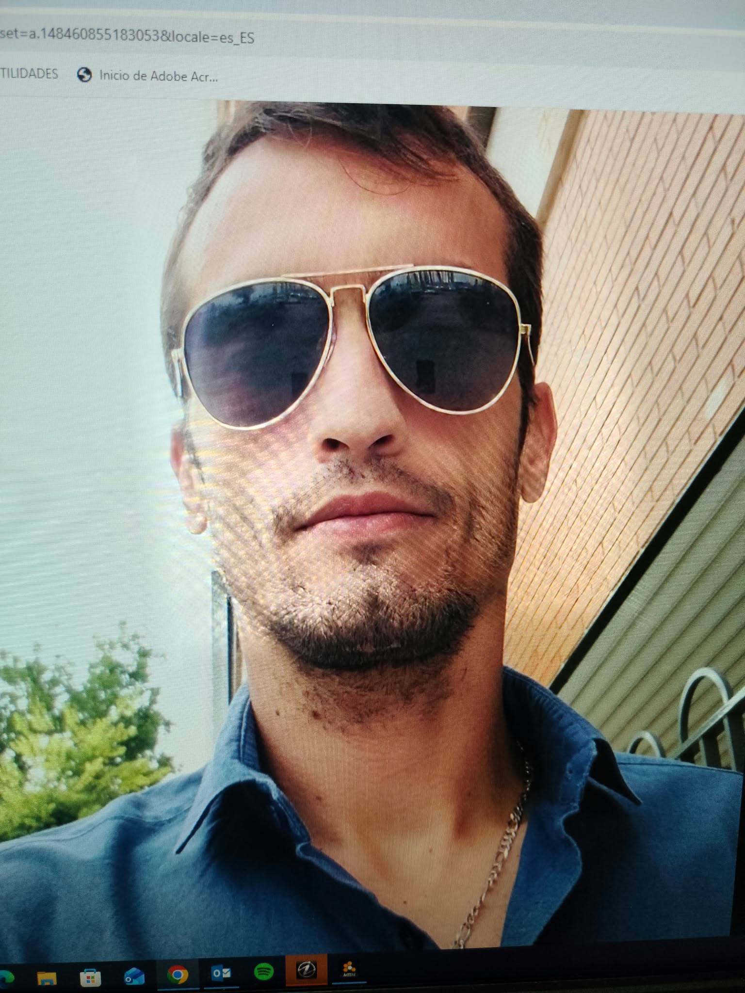 César, el ingeniero que ha matado en Madrid a sus padres con una mancuerna, ya fue detenido en Badajoz tras amenazar con un cuchillo a familiares y vecinos