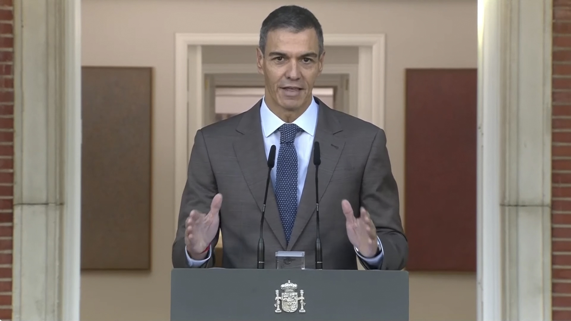 Derogar, reconstruir, desinfectar, devolver y no olvidar