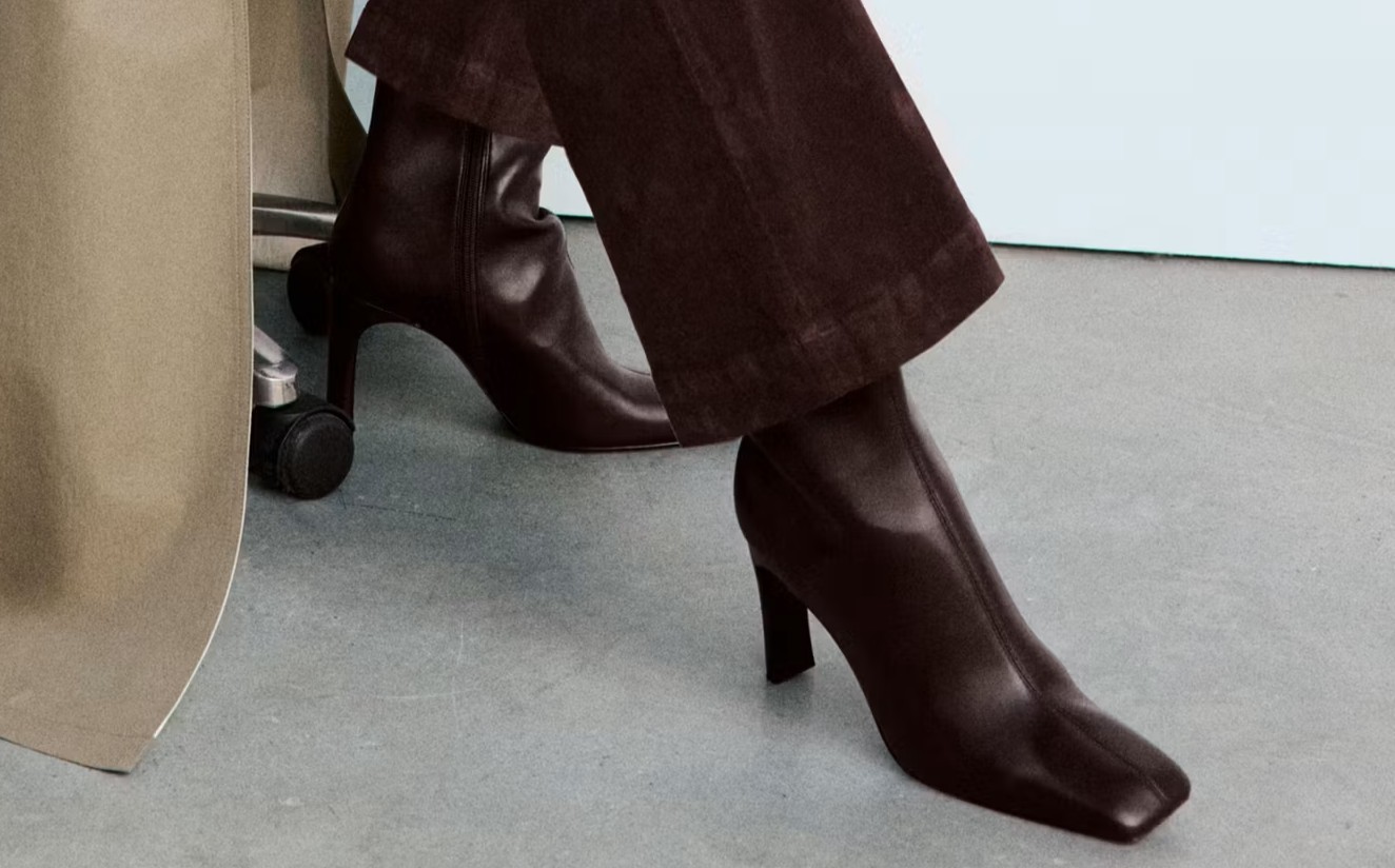 9 botines efecto piel de Zara y Mango que son perfectos para tus looks de otoño